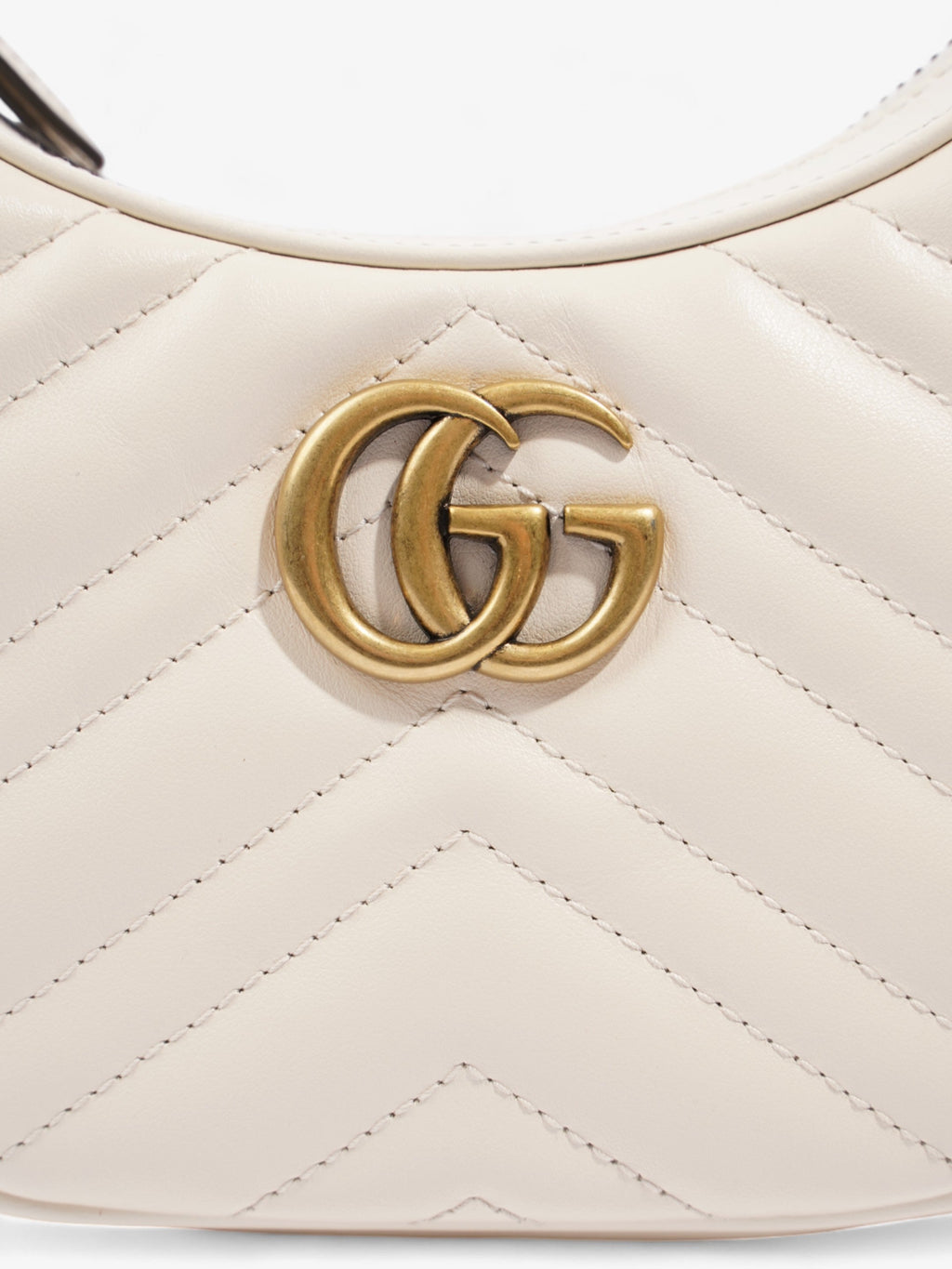 Gucci GG Marmont Shoulder Bag White Matelasse Leather Mini