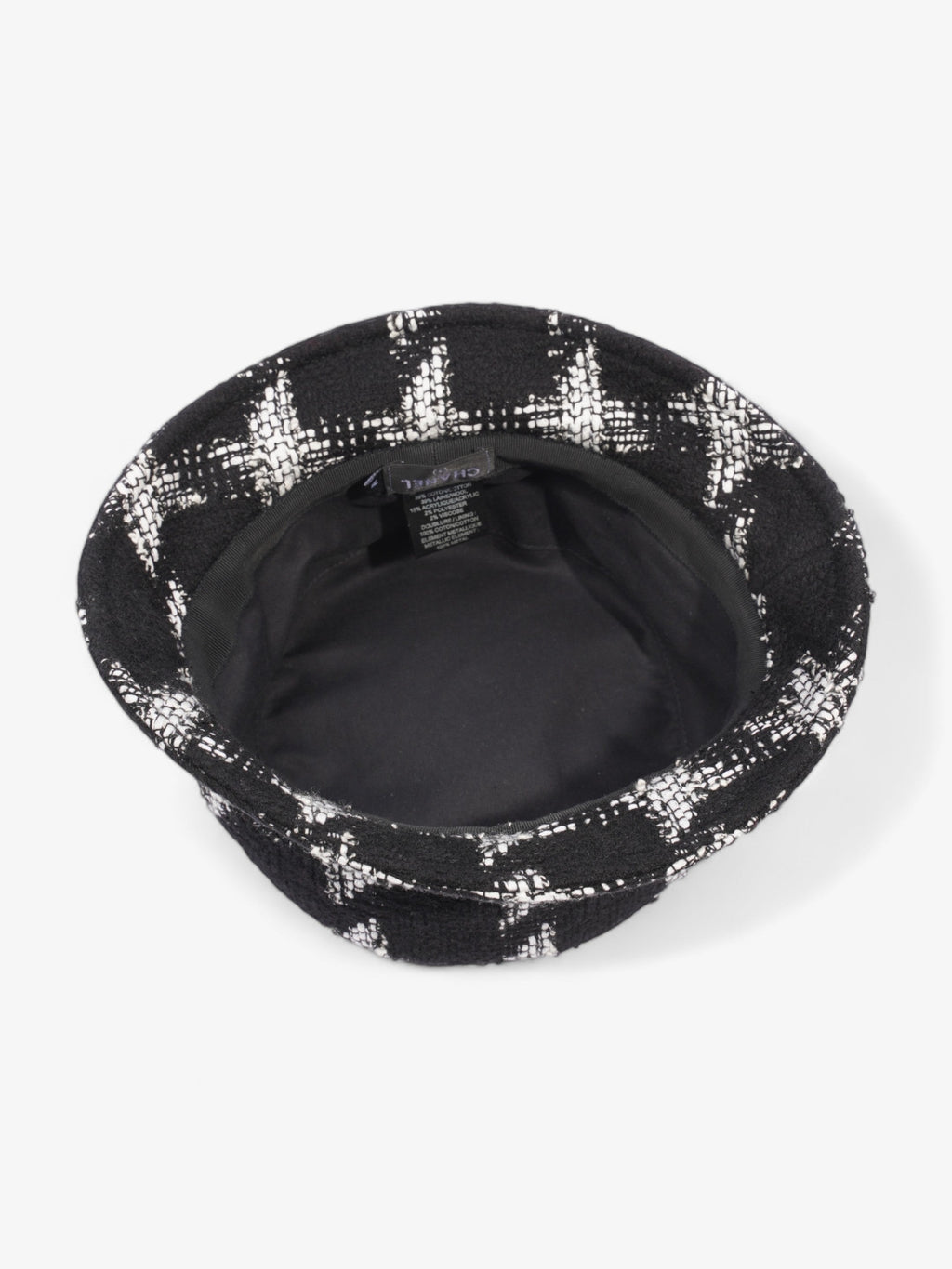 Chanel Bucket Hat Black / White Cotton Medium