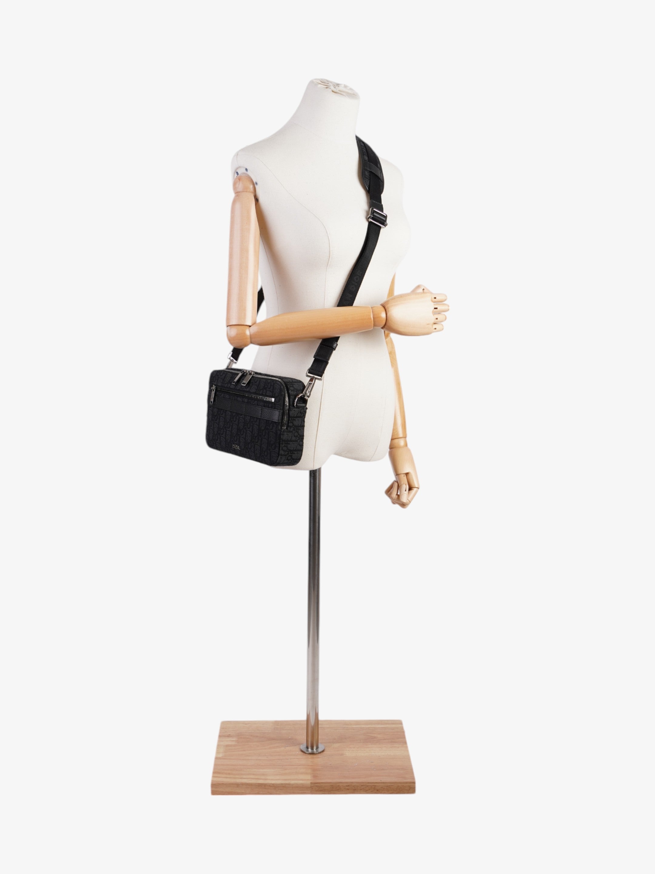 Christian Dior Safari Messenger Bag Navy / Black Canvas