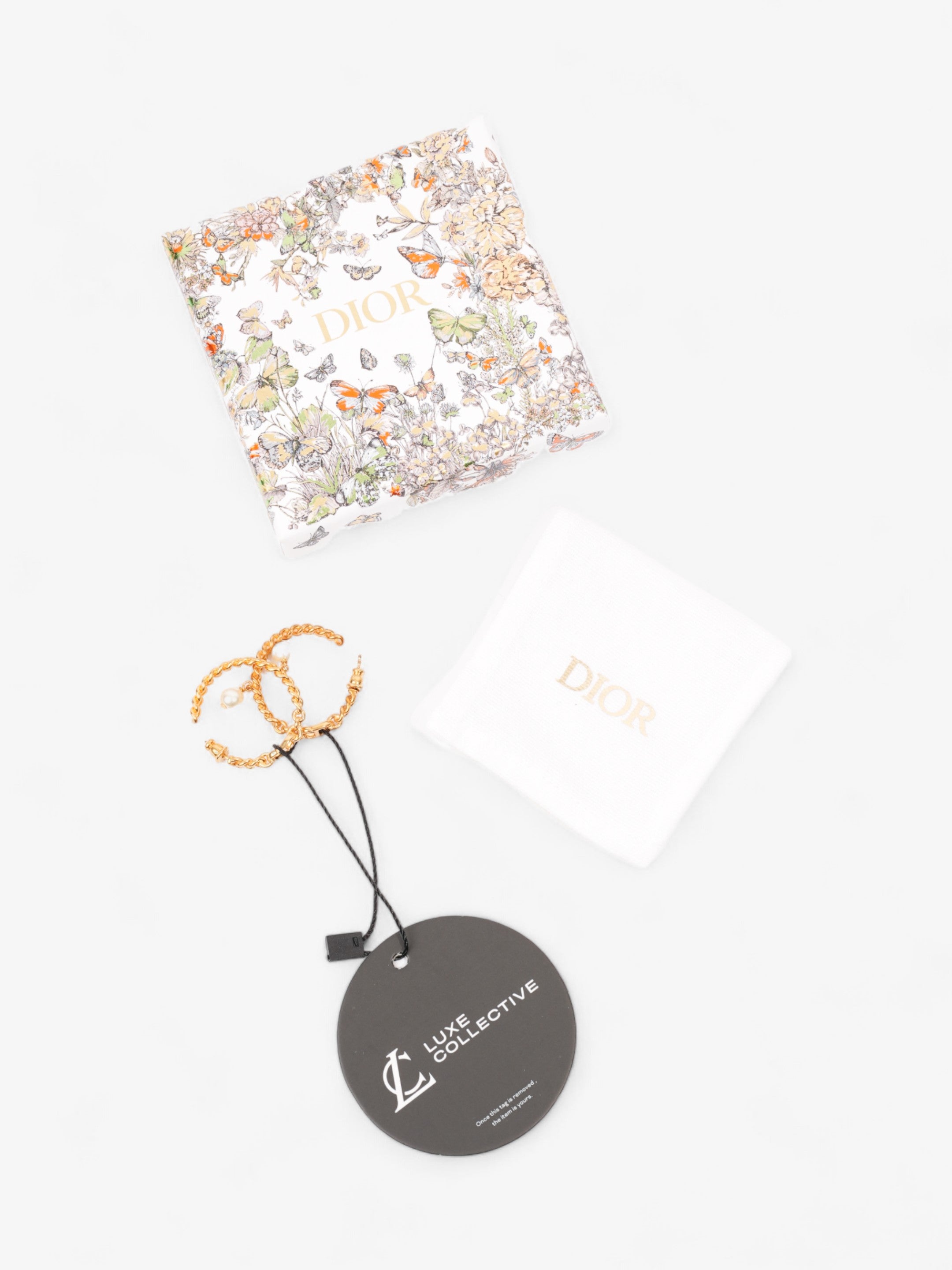 Christian Dior 30 Montaigne Hoops Gold / Pearl Base Metal