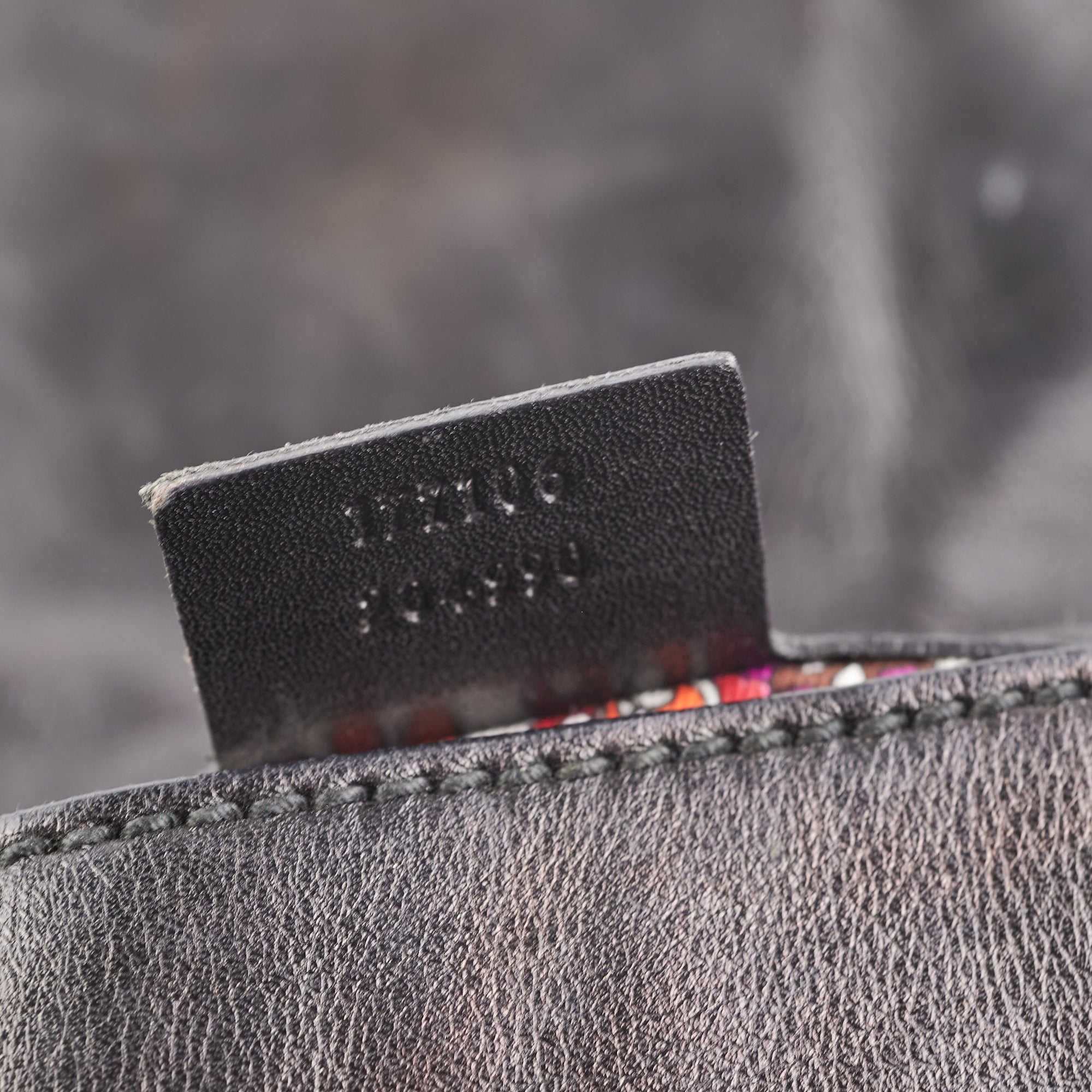 Gucci Messenger Crossbody Bag Large Black