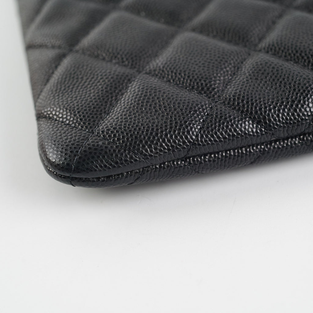 Chanel Medium O case Pouch Clutch Caviar Black