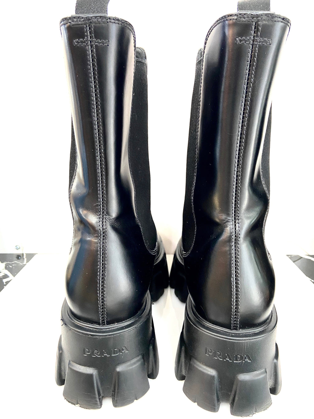 PRADA SPAZZOLATO ROIS MONLITH BRUSHED LEATHER CHELSEA BOOTS