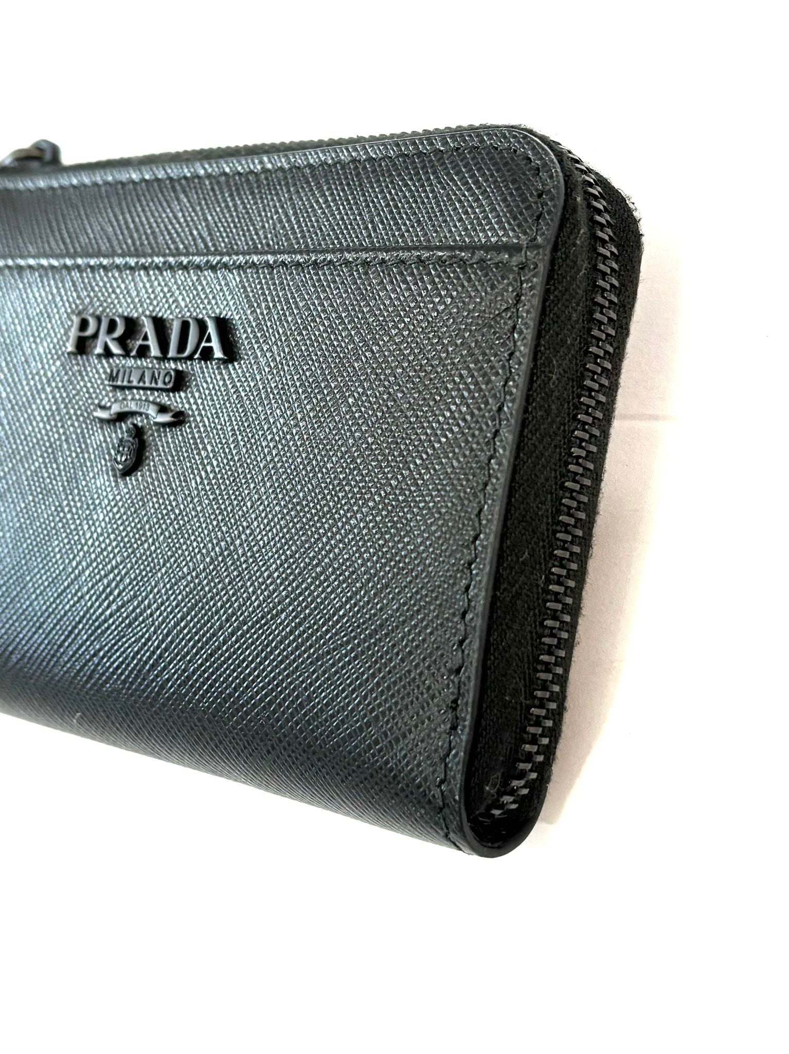 PRADA MONOCHROME SAFFIANO LEATHER ZIP KEYCHAIN  COMPACT WALLET