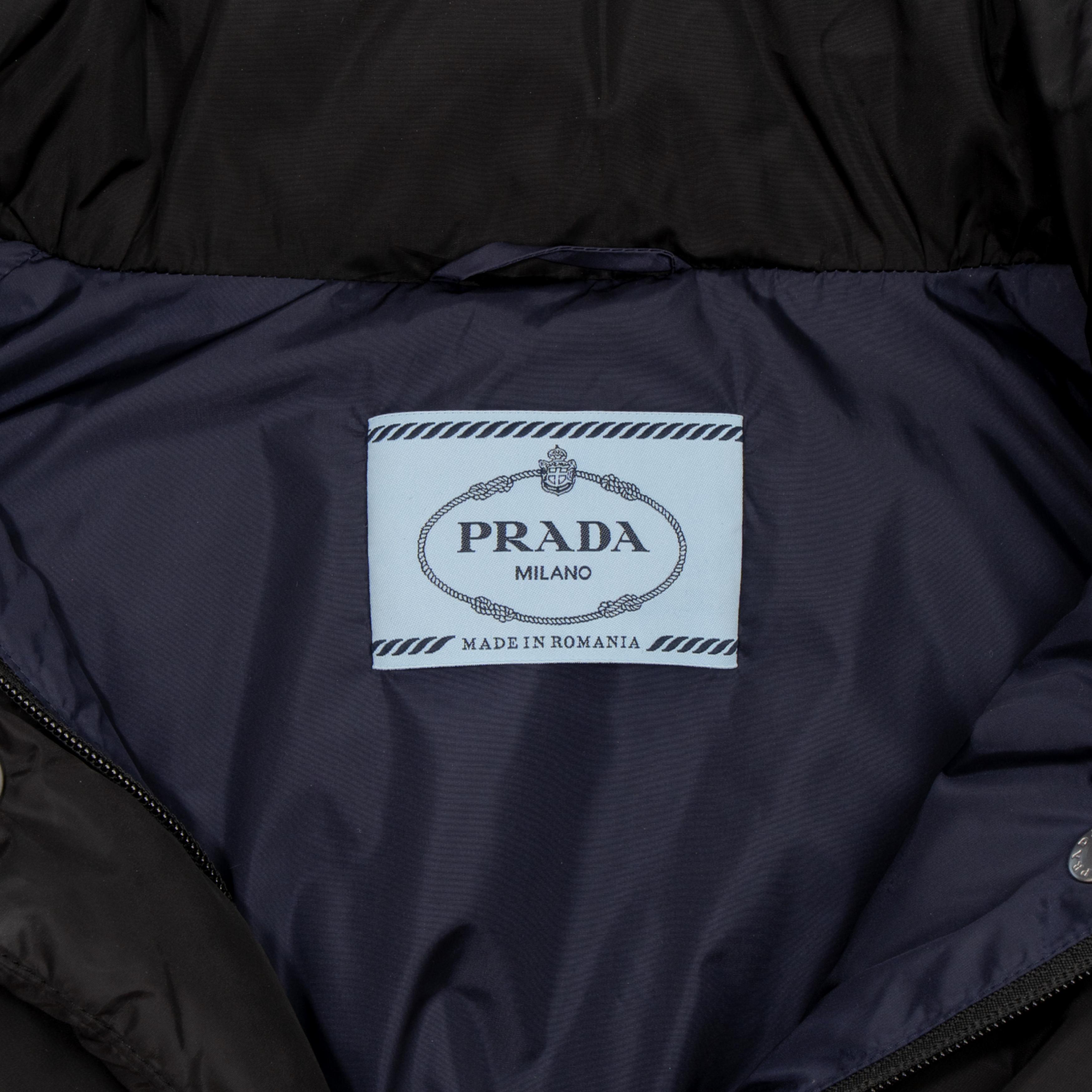 Prada Cropped 'Re-Nylon' Down Jacket - Women's 38