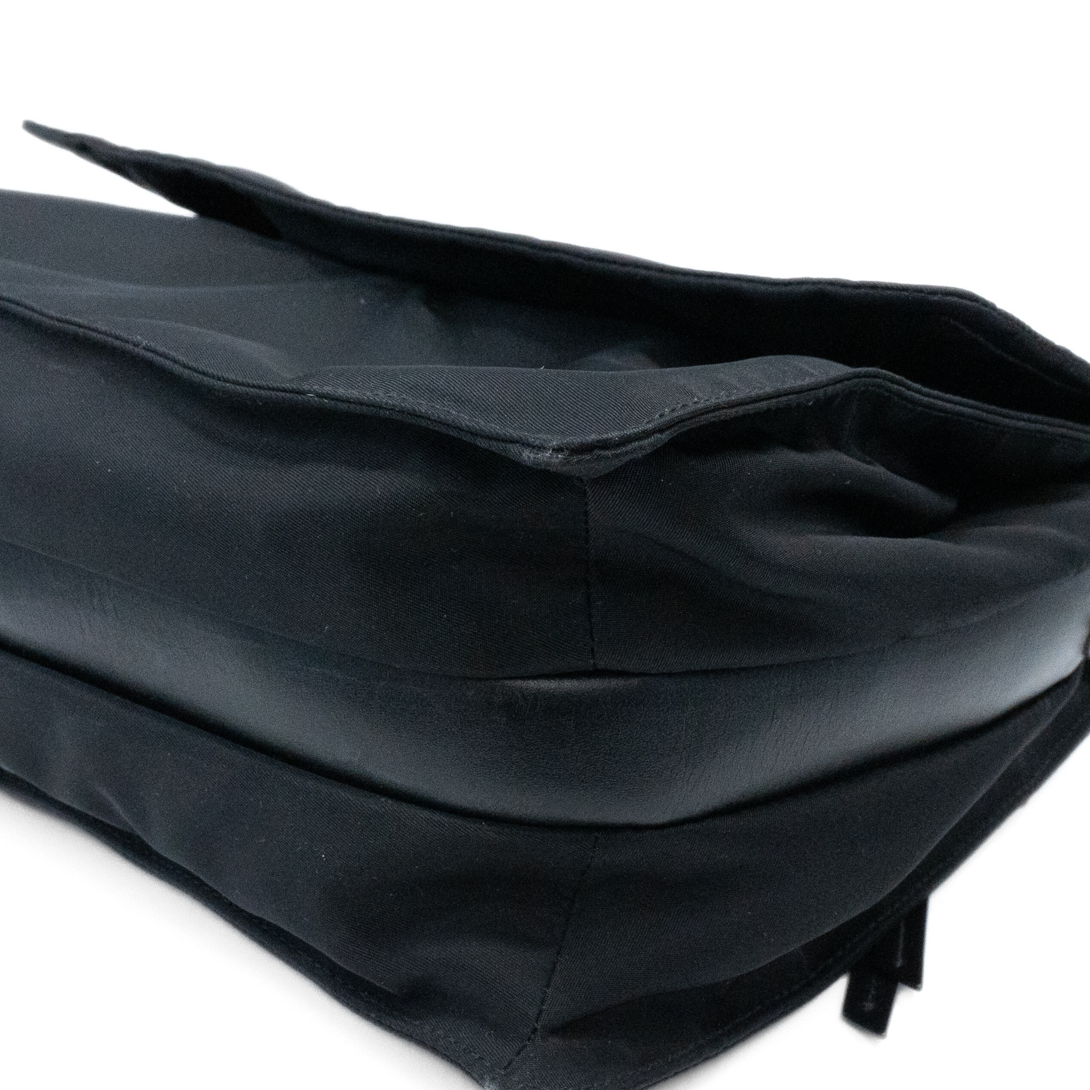 Prada 'Traveller Padded Re-Nylon' Messenger Bag