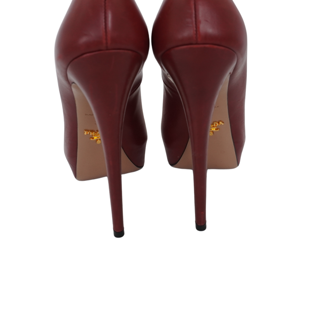 Prada Platform Pumps - Women's 38