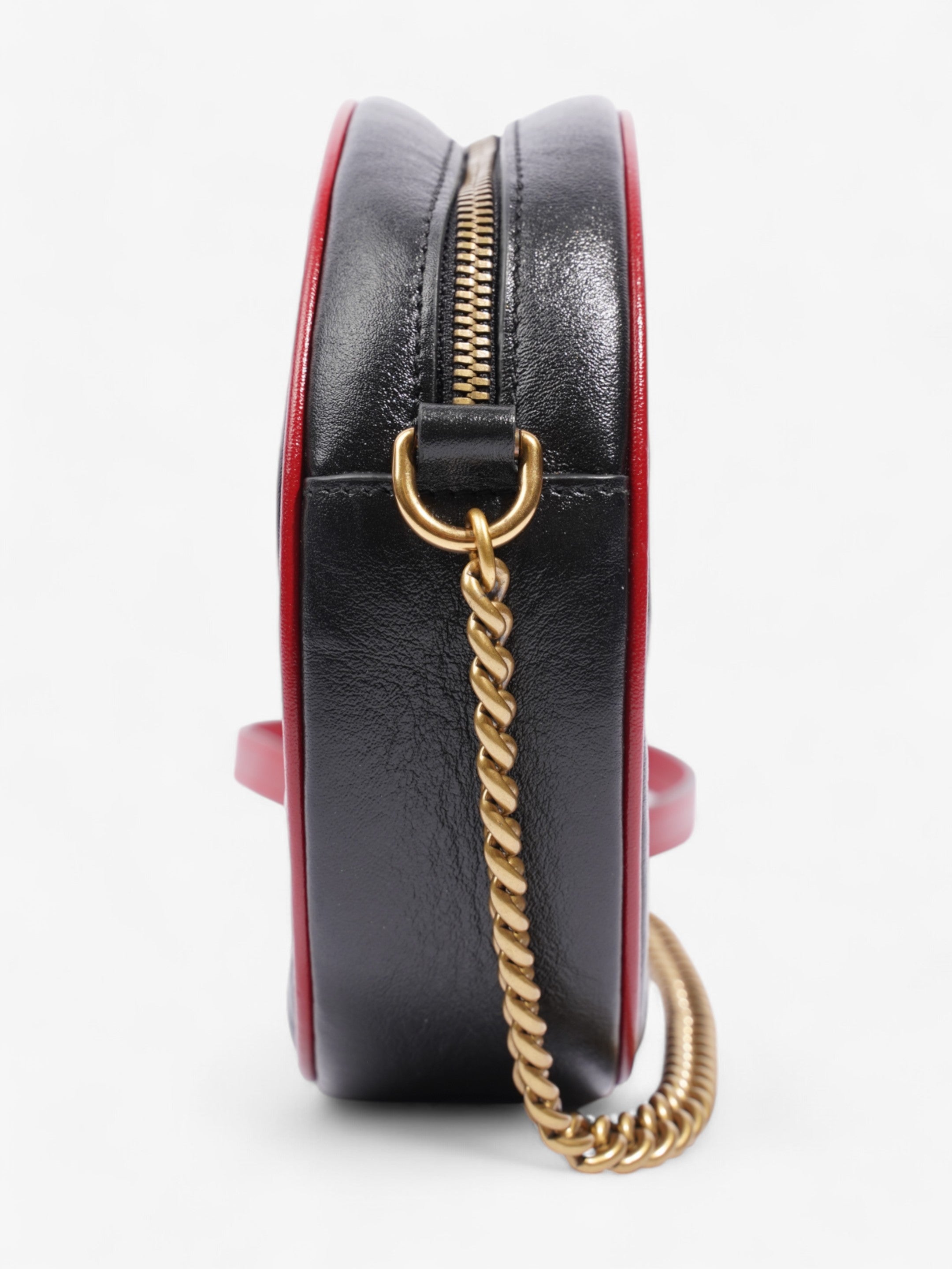 Gucci GG Marmont Round Black / Red Matelasse Leather