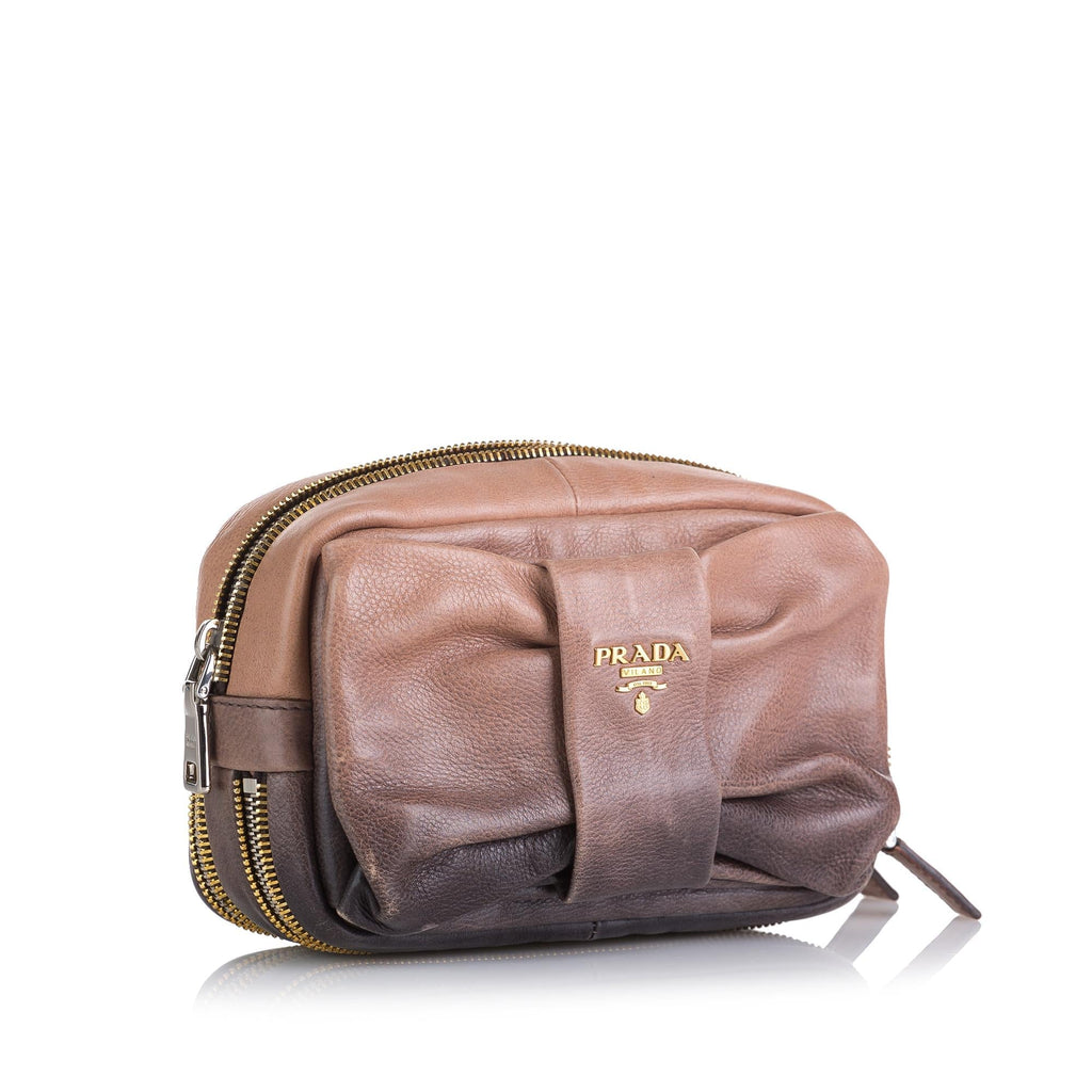 Prada Bow Leather Clutch (SHG-LZl6e5)