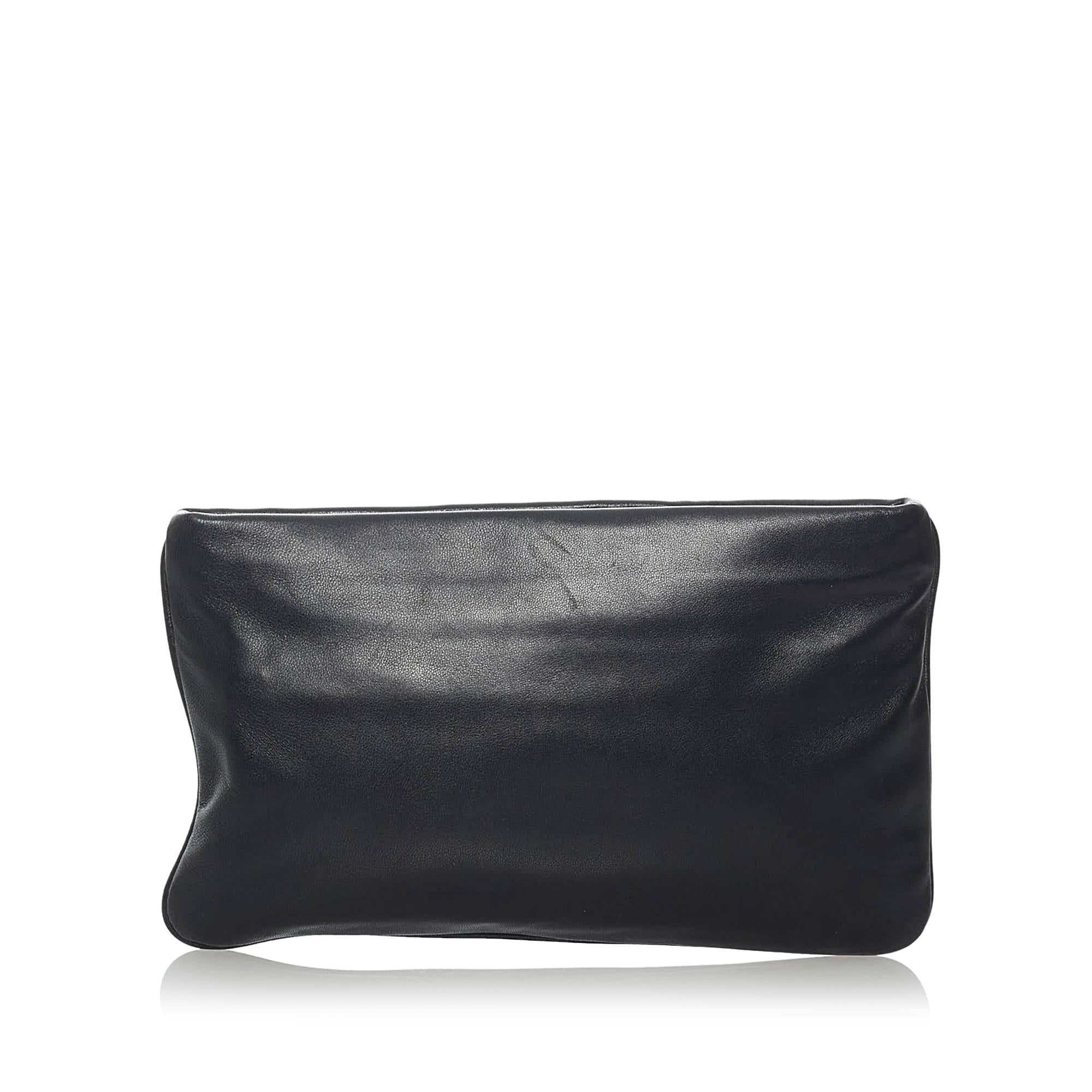 Prada Leather Clutch Bag (SHG-29402)