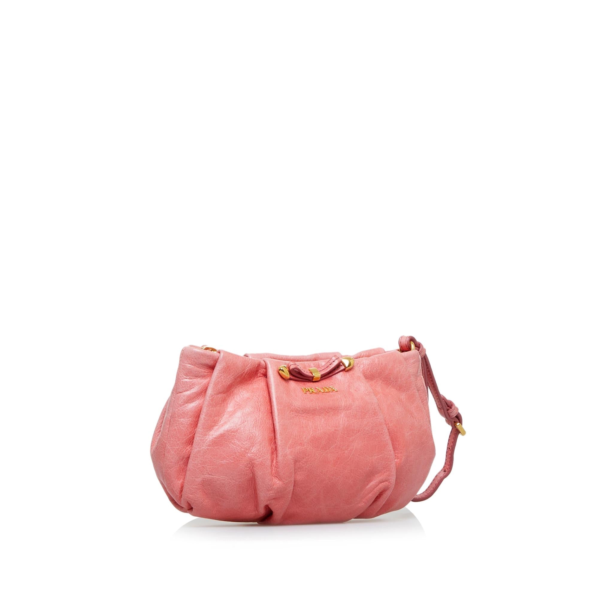 Prada Leather Clutch Bag (SHG-sDIy7v)