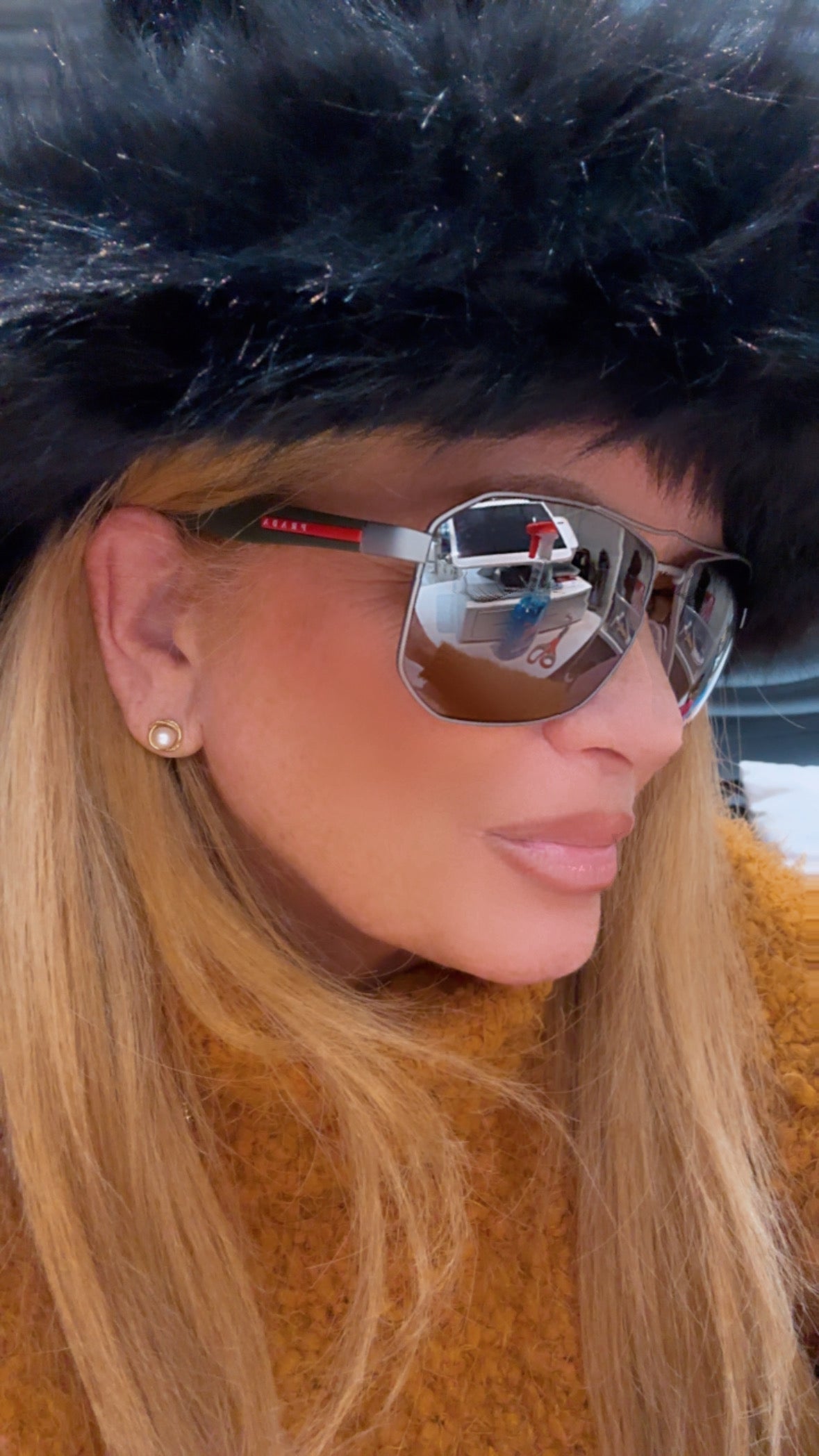 PRADA LINEA ROSA PS 51VS POLARIZED SUNGLASSES