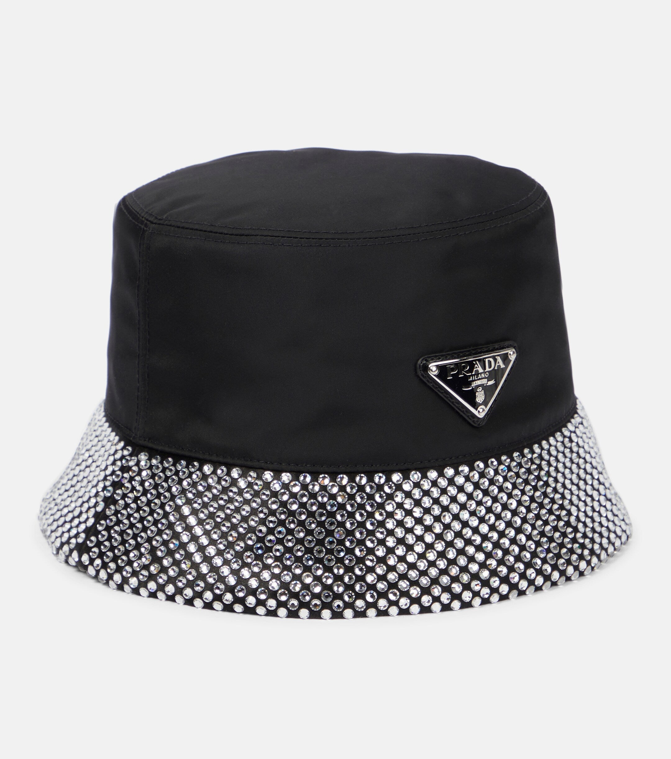 PRADA LOGO PLAQUE EMBELLISHED BUCKET HAT