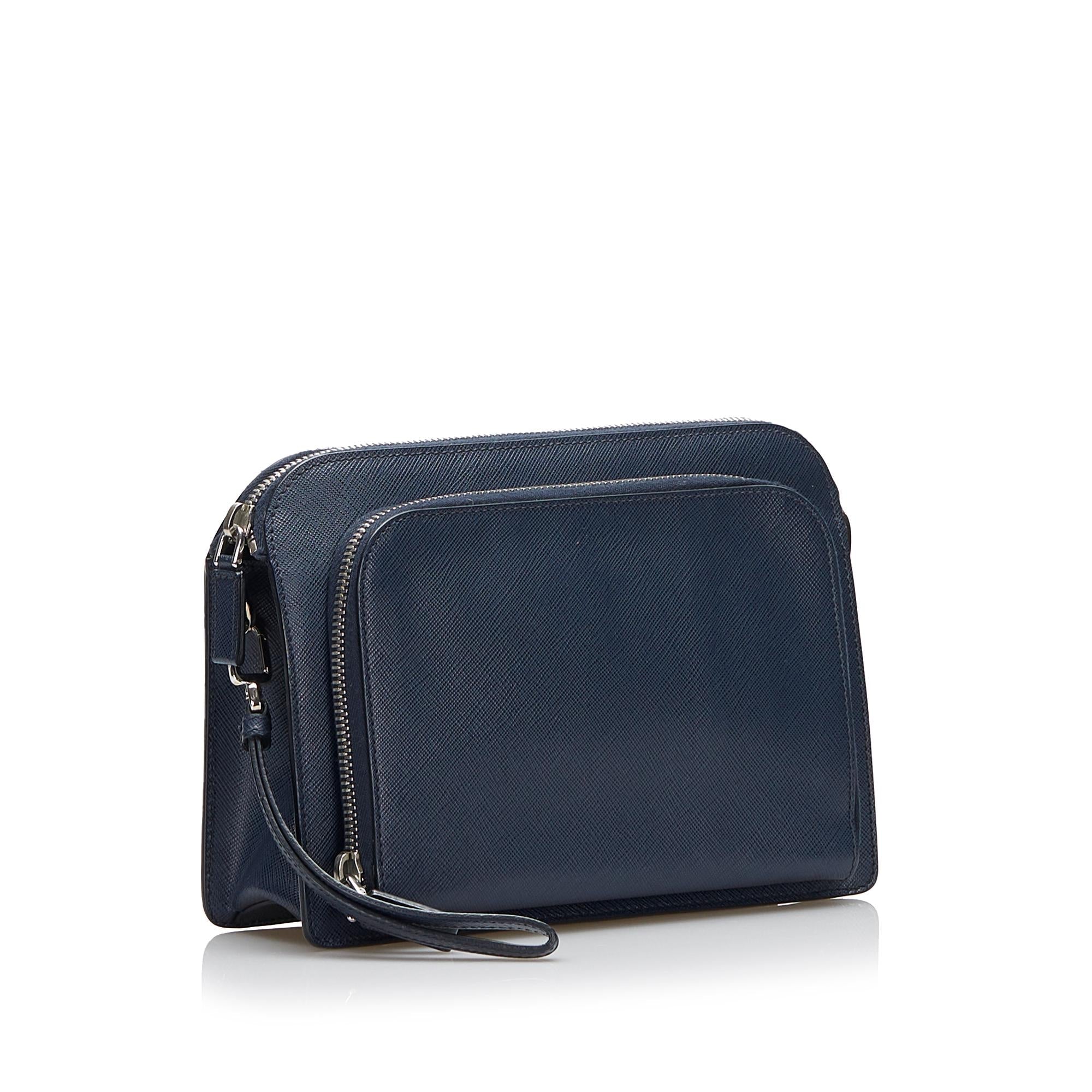 Prada Saffiano Clutch (SHG-TAeny2)
