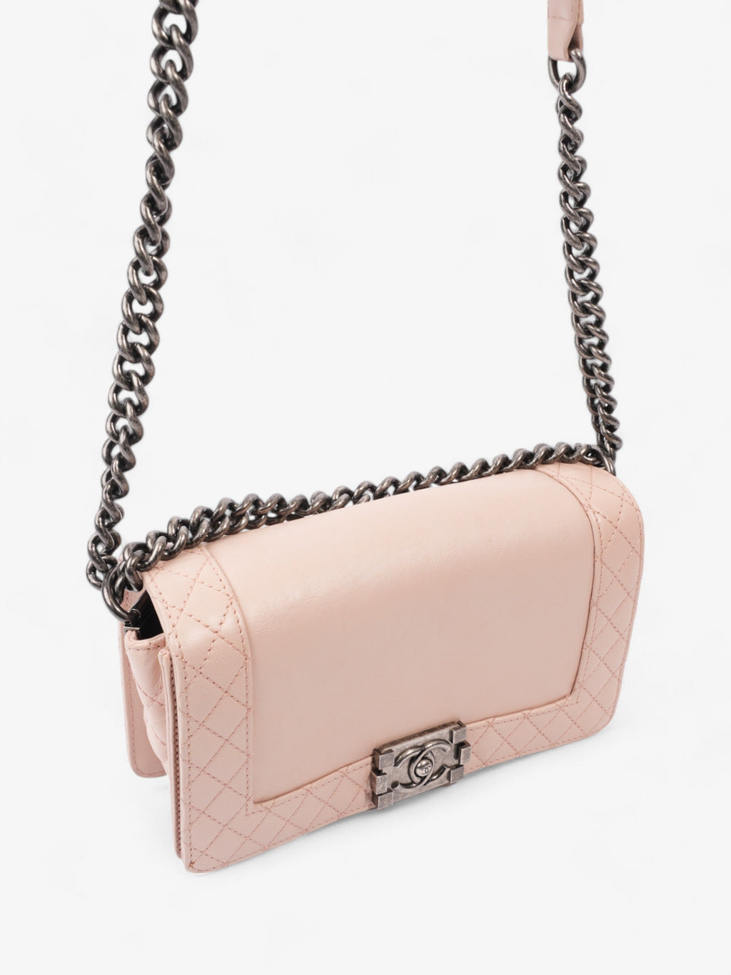 Chanel Boy Bag Light Pink Leather Medium