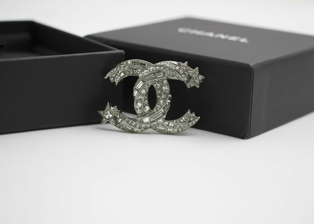 Chanel C21S Rhinestone Metal Silver Star Twist Brooch