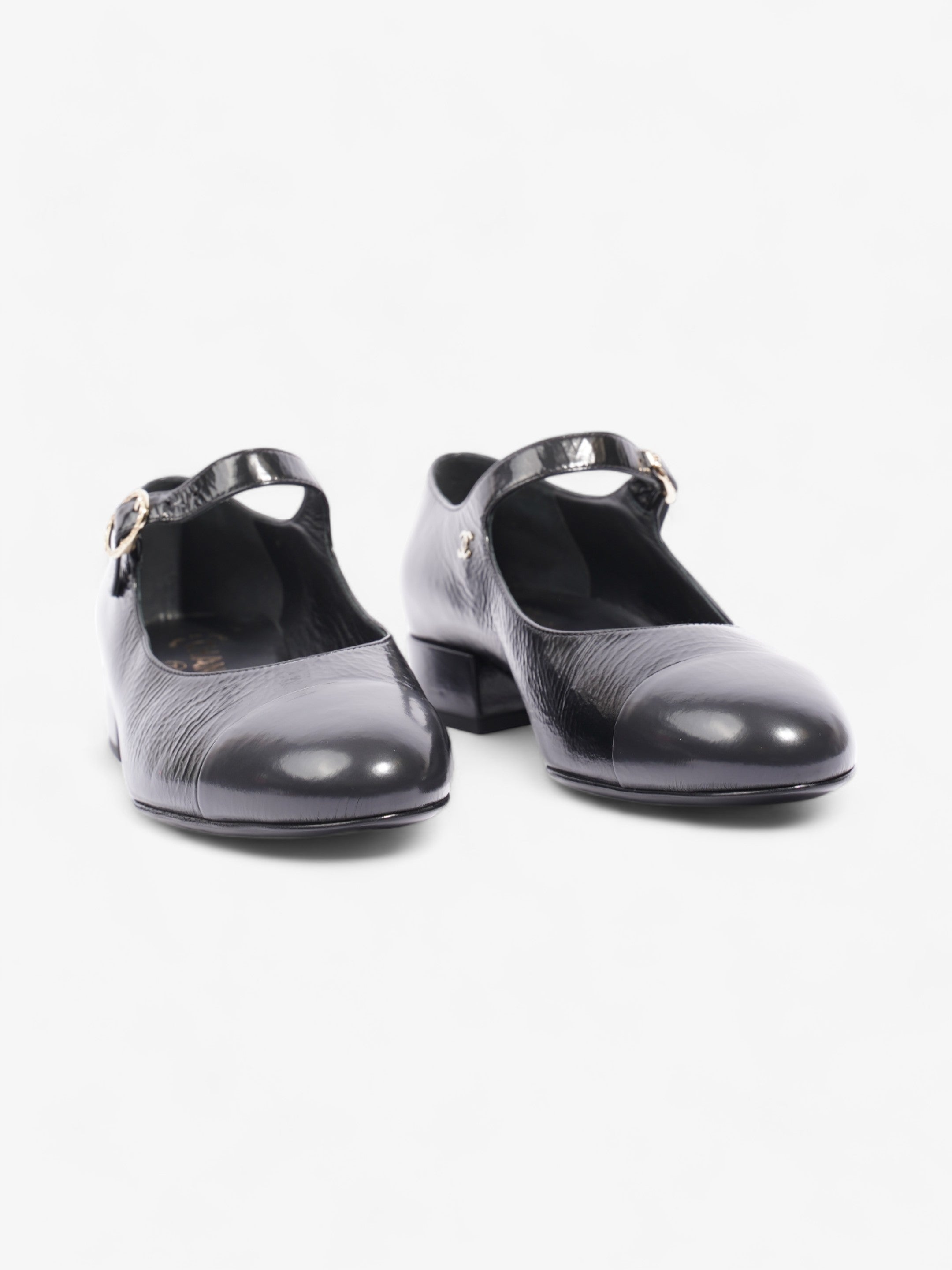 Chanel Chanel Mary Jane Pumps Black / Gold Leather EU 36.5 UK 3.5