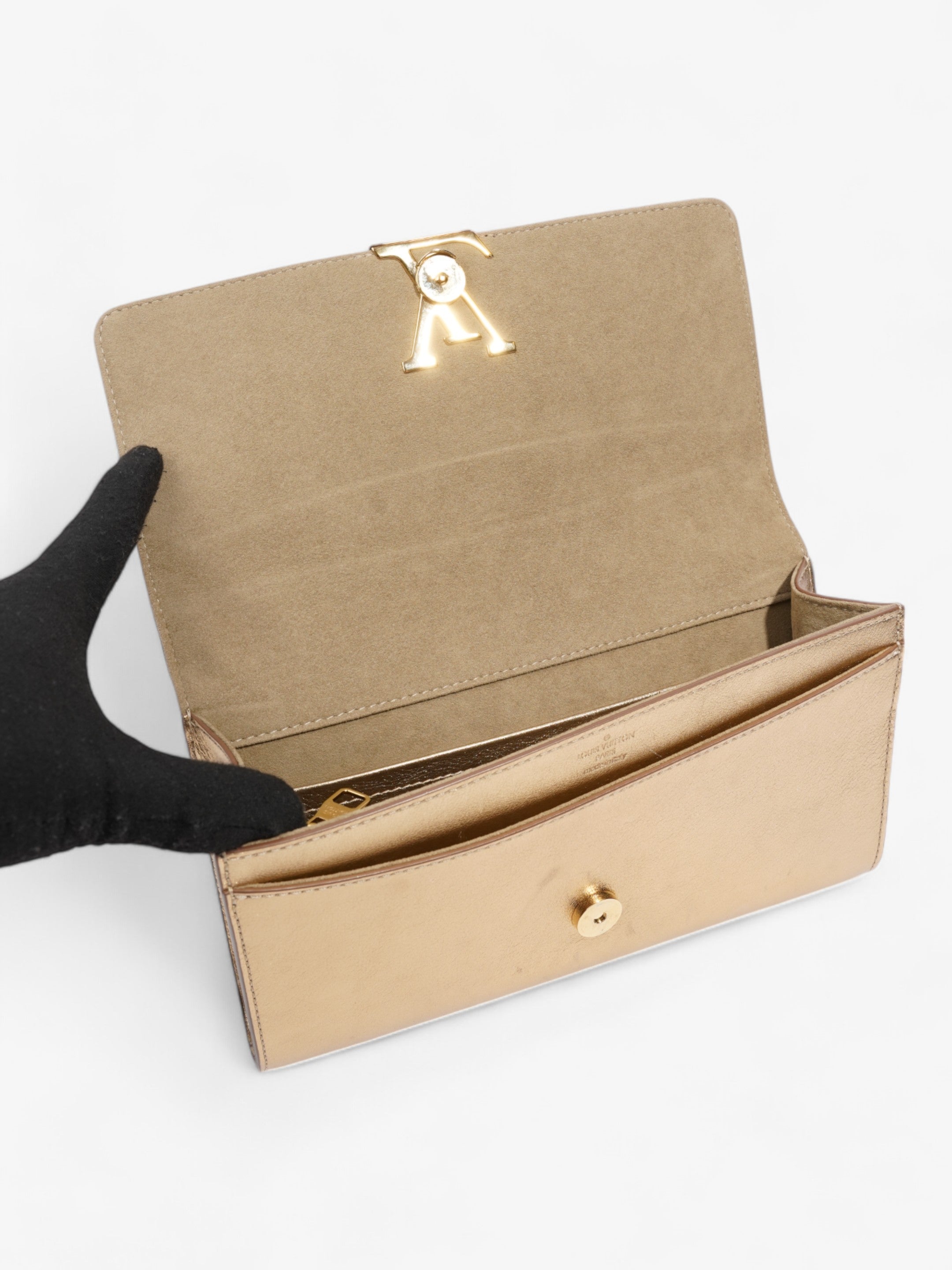Louis Vuitton Louise Clutch Gold Leather