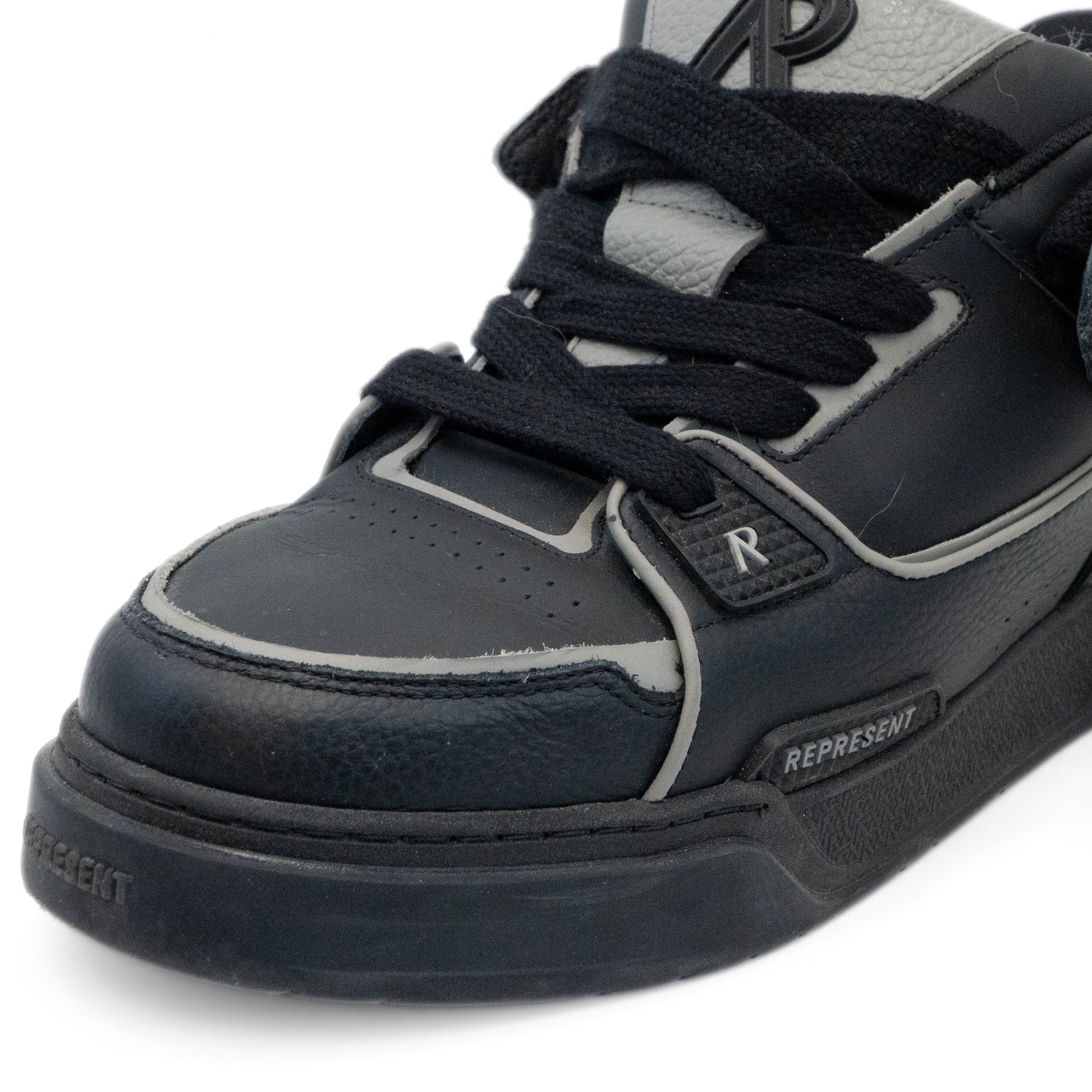 Represent 'Studio Sneakers' - Men's 12