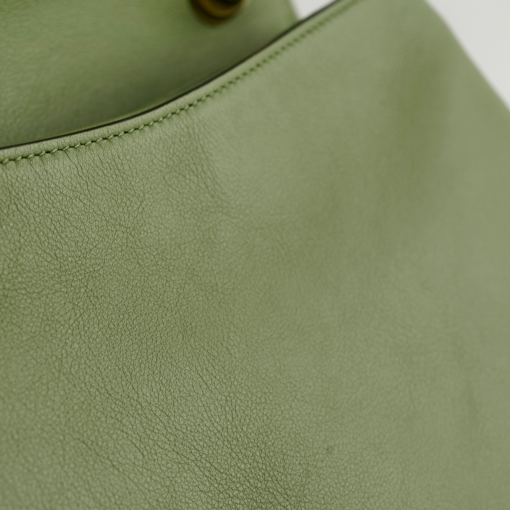 Gucci Blondie Medium Top Handle Shoulder Bag Green