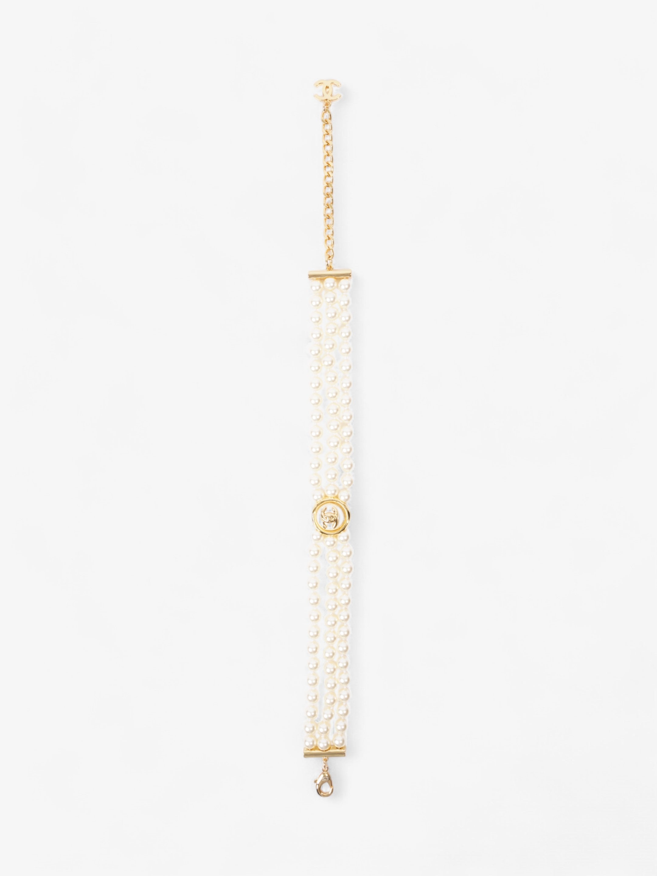 Chanel CC Pearl Chocker Gold / Pearl Base Metal