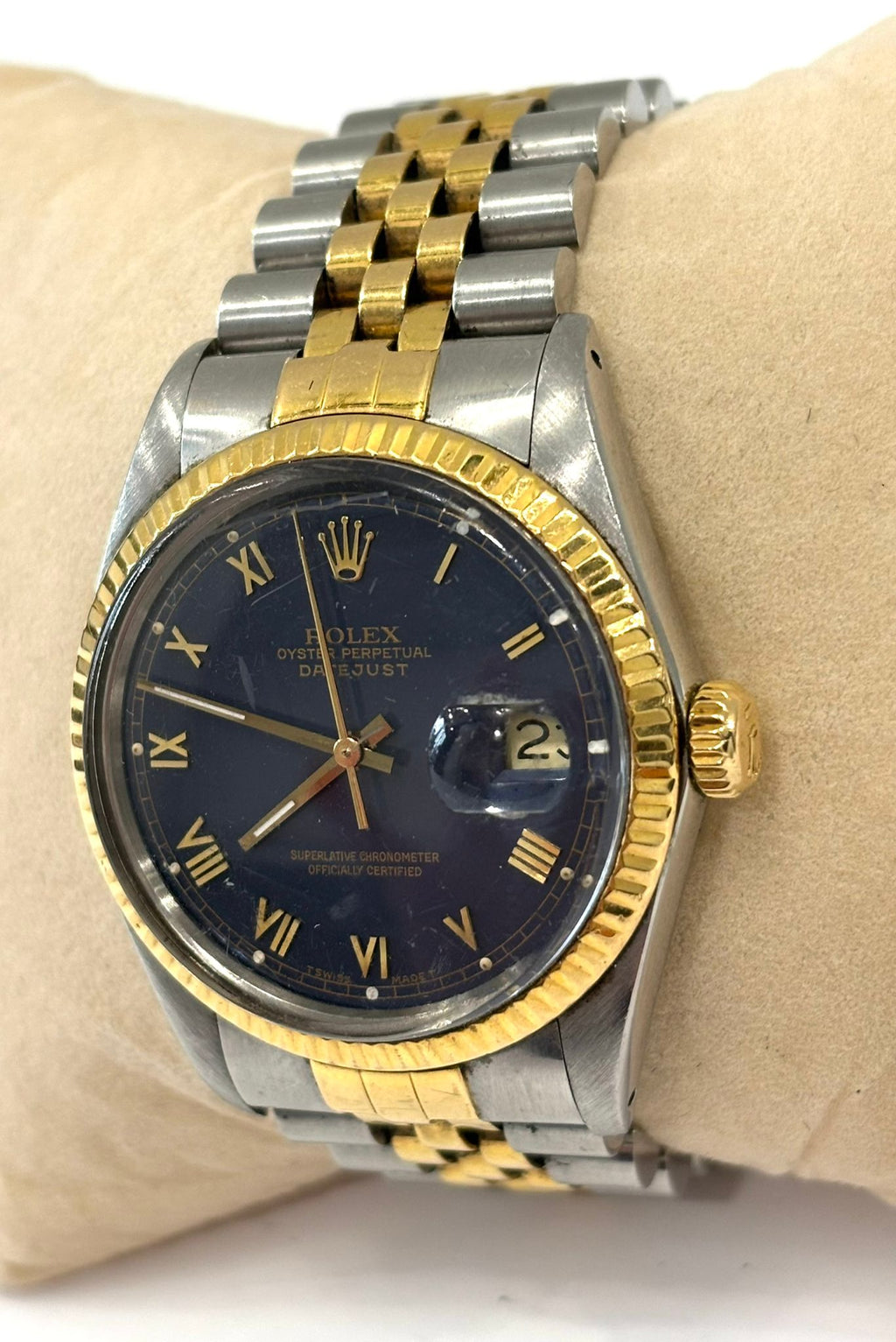 ROLEX OYSTER PERPETUAL DATEJUST 18K GOLD TWO-TONE BLUE ROMAN DIAL WATCH