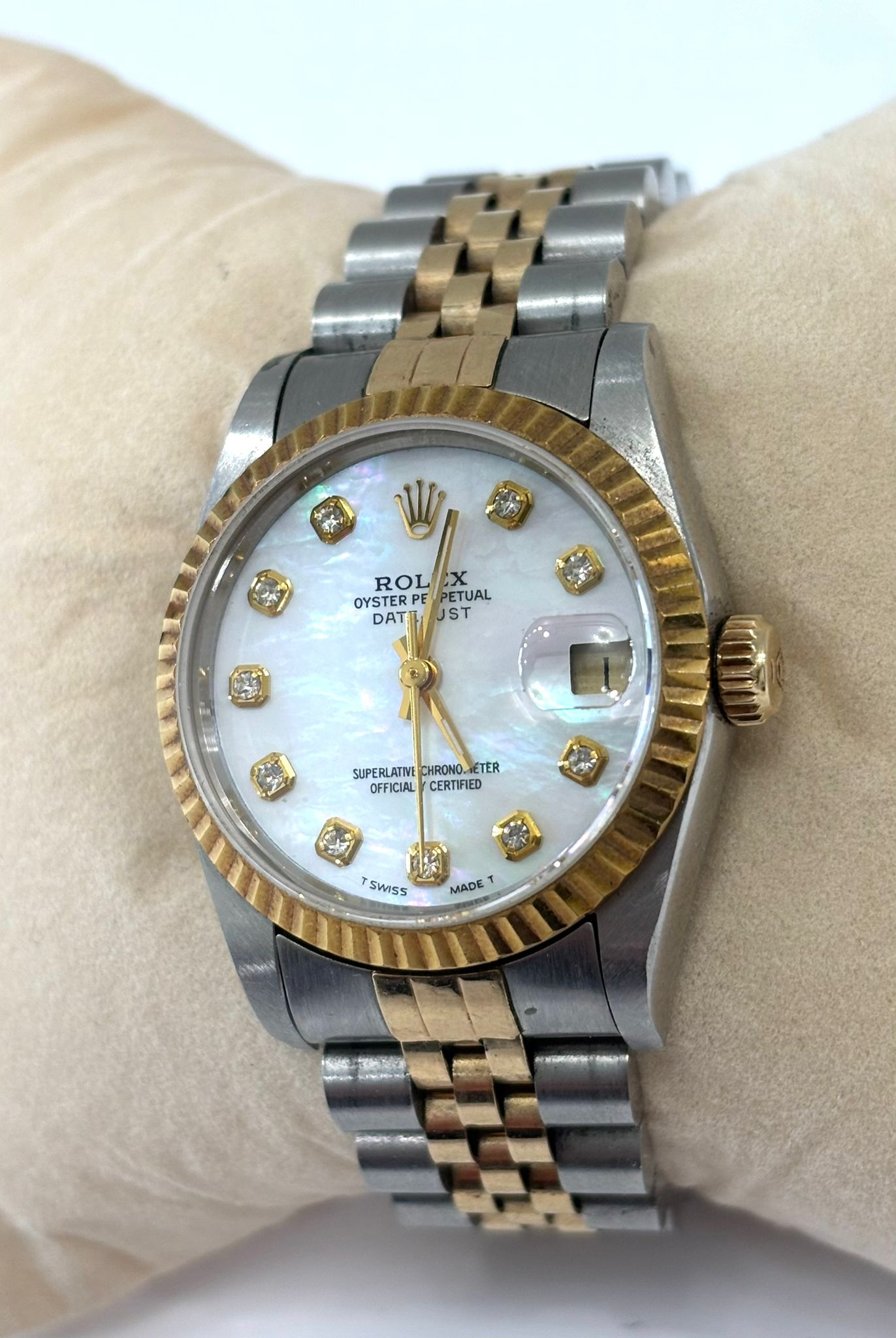 ROLEX DATEJUST 18K YELLOW GOLD TWO-TONE MOP DIAL JUBILEE BAND WATCH