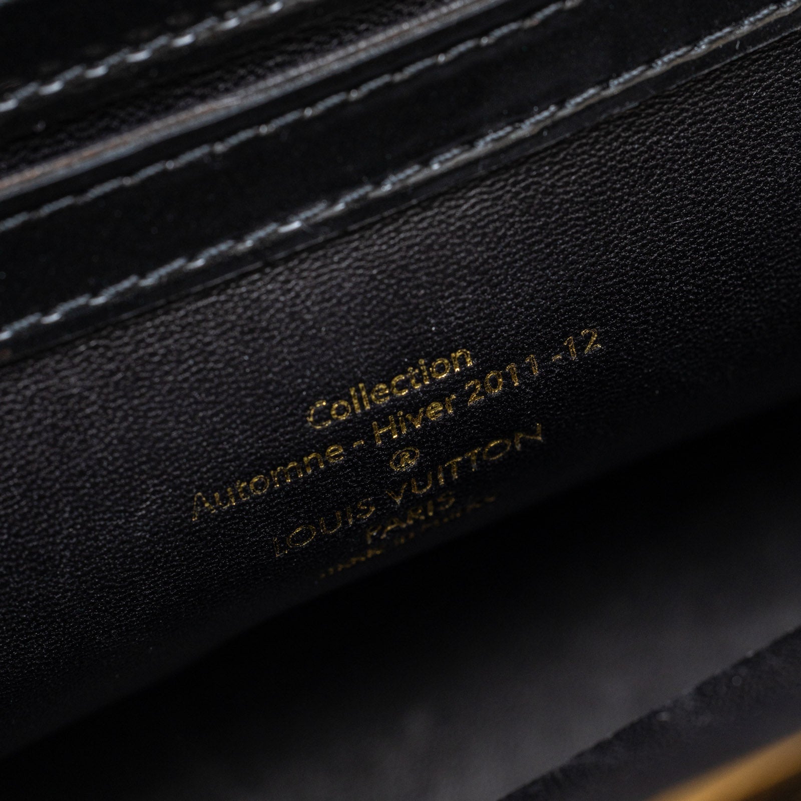 Louis Vuitton Fascination Lockit BB Black Patent Lambskin Gold Hardware