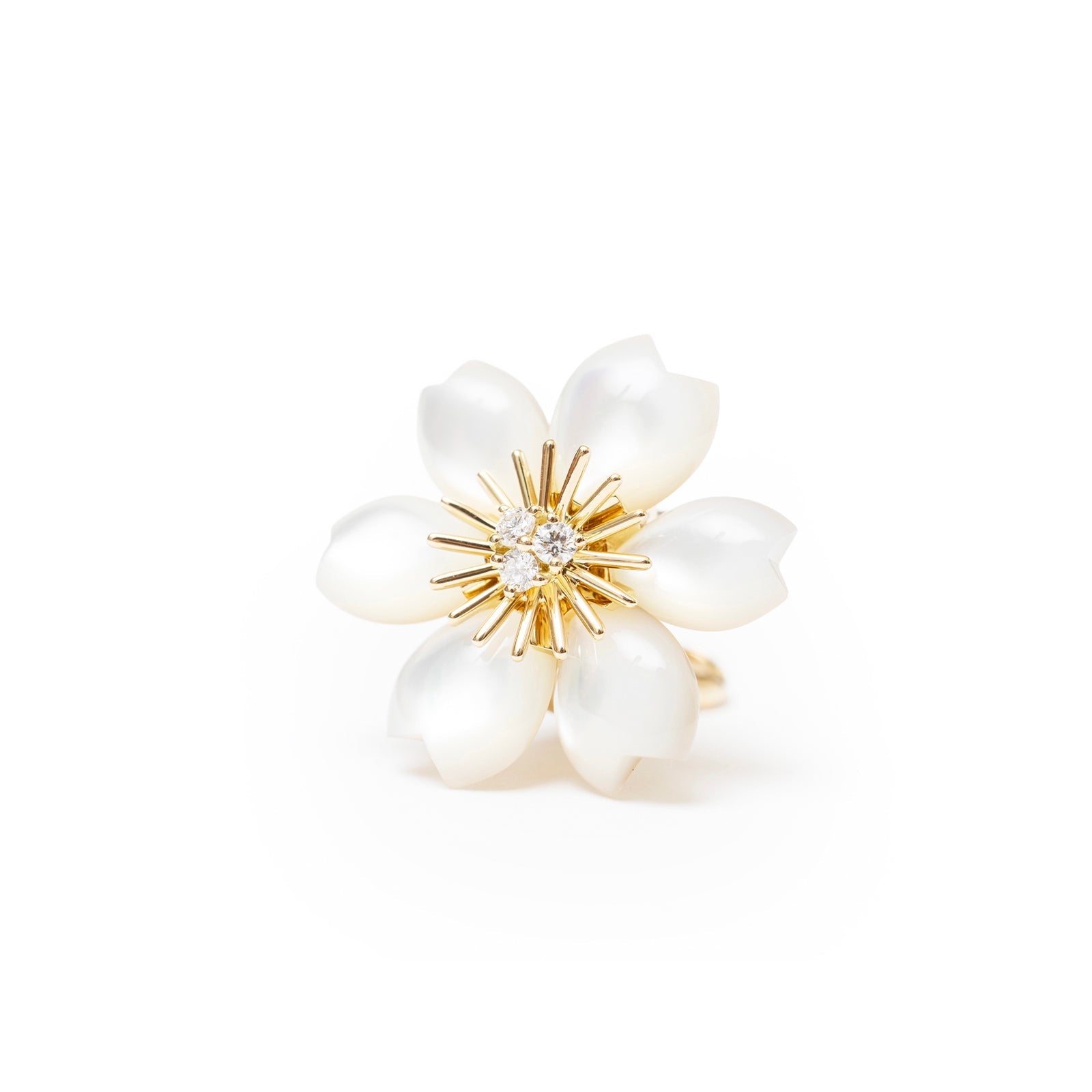 Van Cleef & Arpels Rose de Noël Earrings Mini 18K yellow gold Diamond/Mother-of-pear