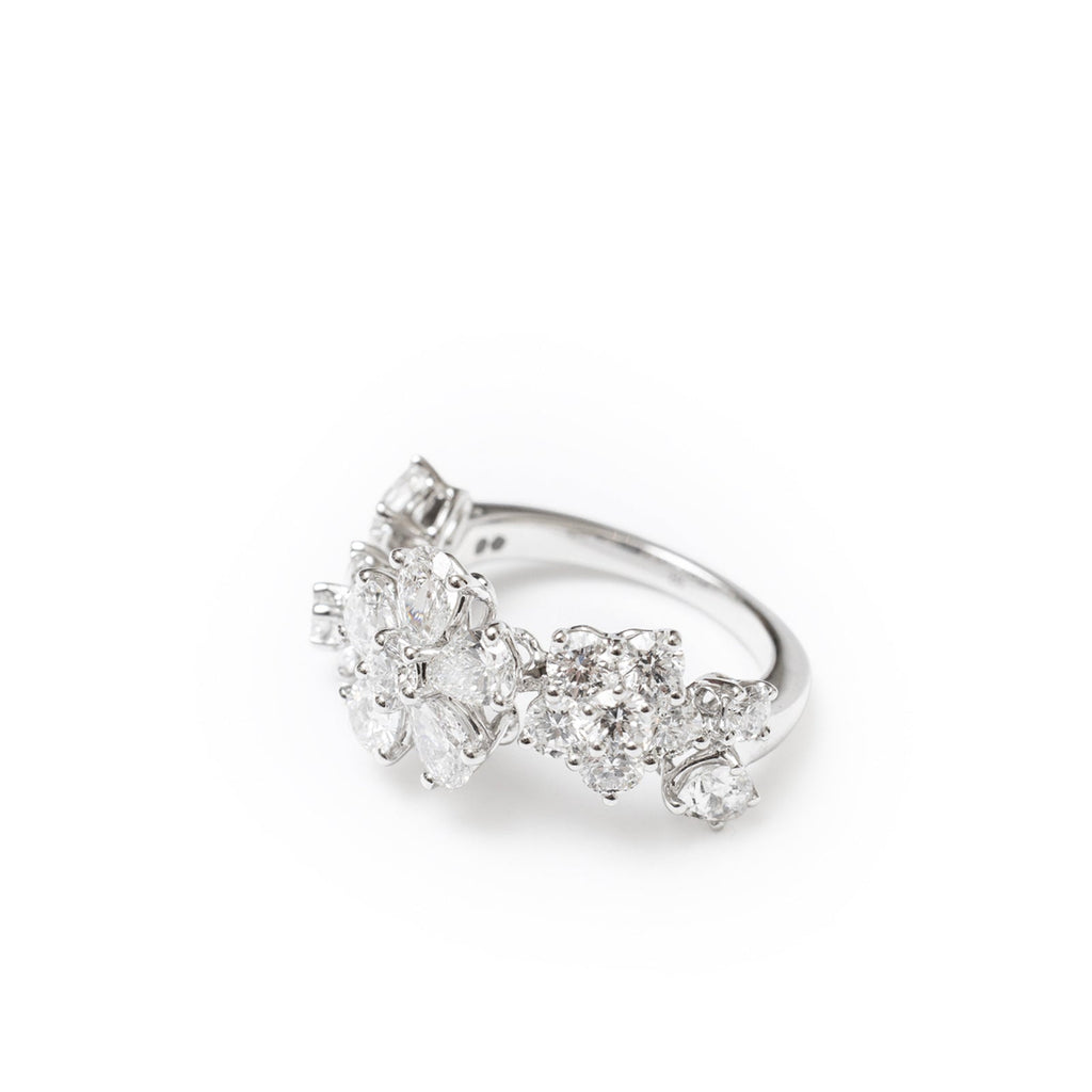 Van Cleef & Arpels Folie des Prés Ring 18K White Gold/Diamond