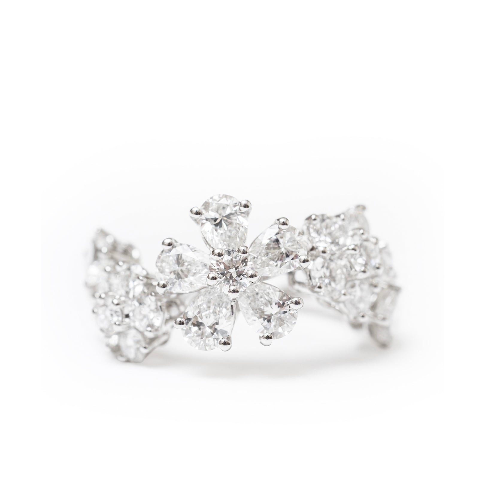 Van Cleef & Arpels Folie des Prés Ring 18K White Gold/Diamond
