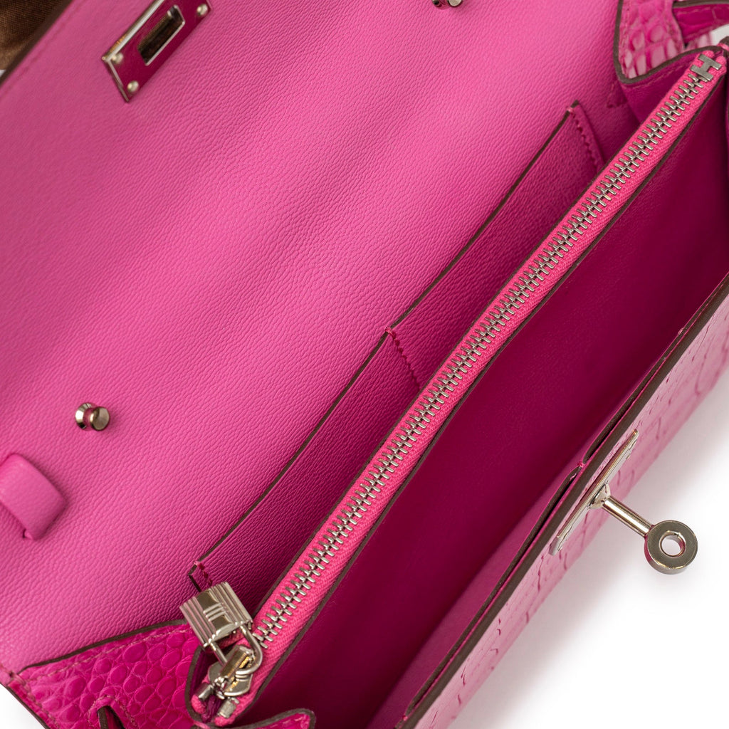 Hermès Kelly Wallet To Go Rose Shocking Matte Alligator Palladium Hardware