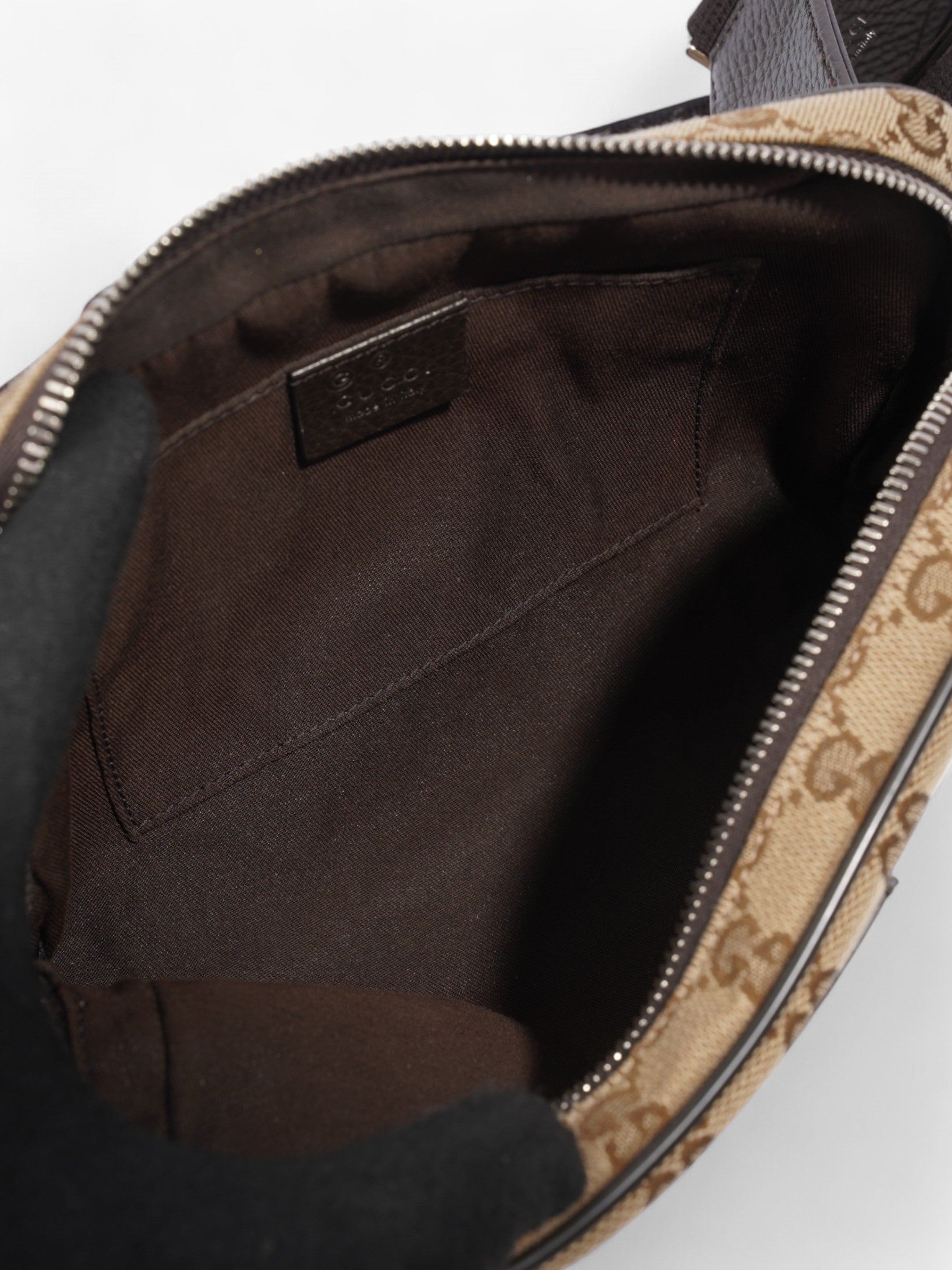 Gucci GG Waist Bag GG Supreme / Brown Canvas