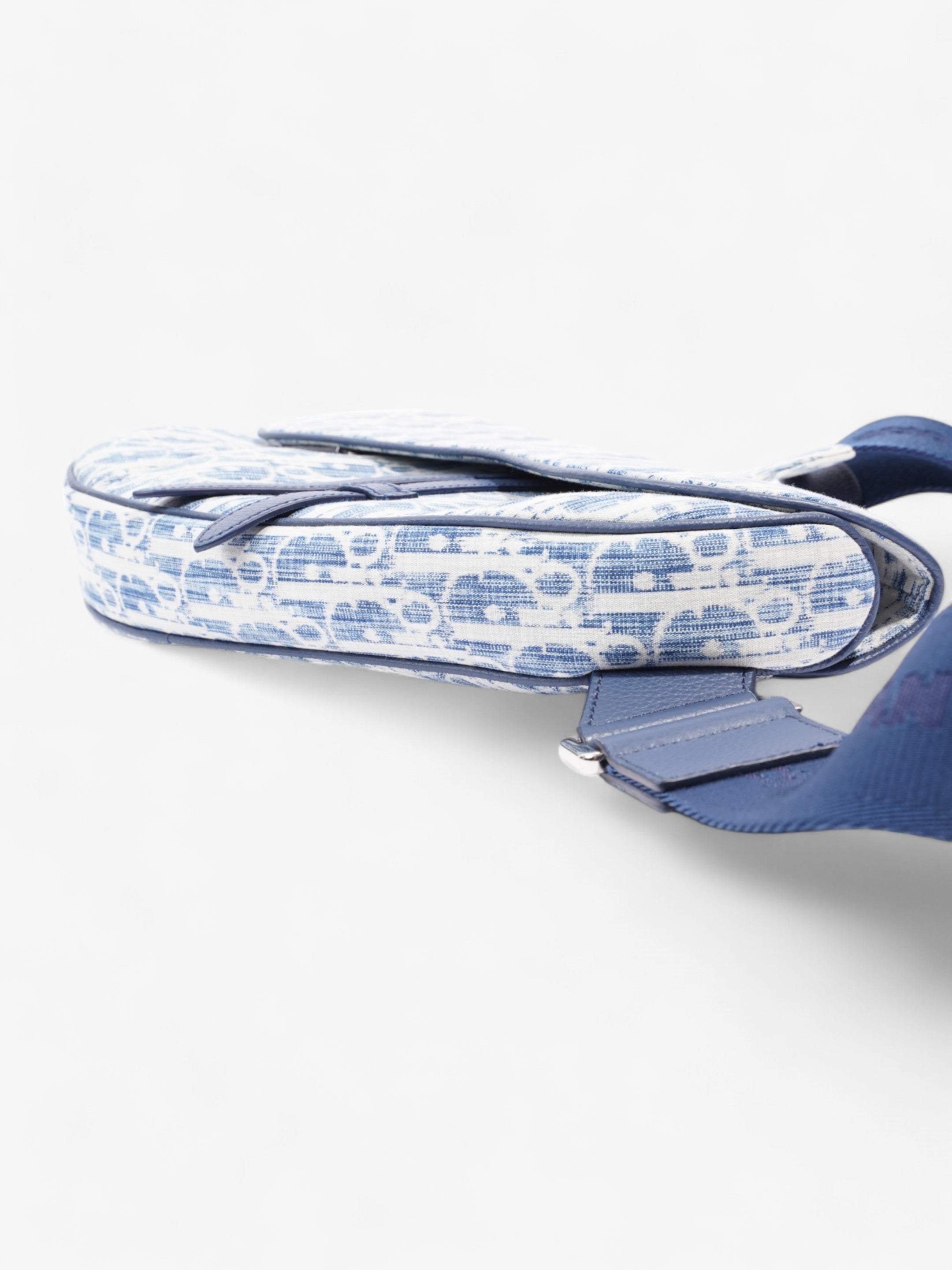 Christian Dior Saddle Bag White / Blue Oblique Canvas