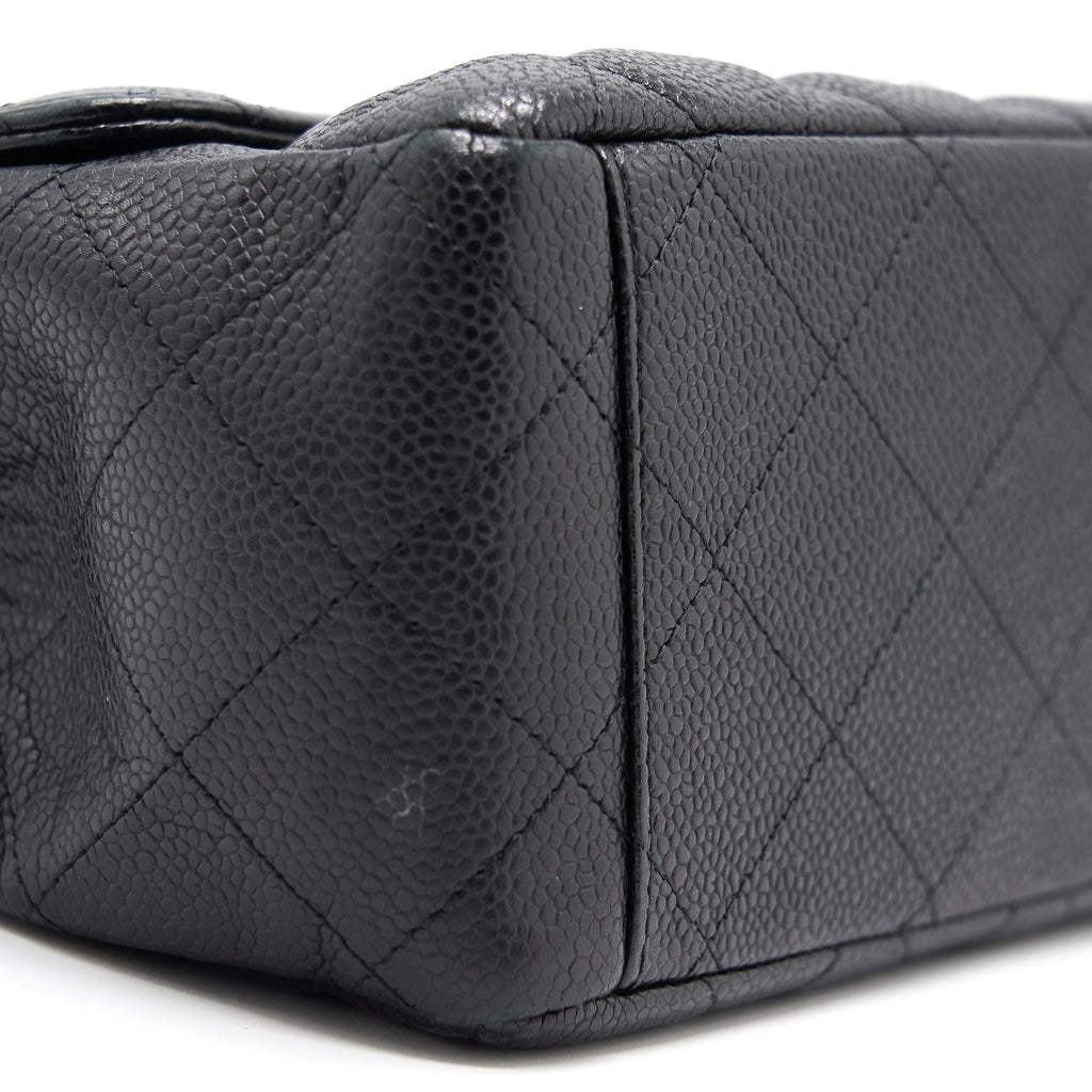 Chanel Cavier Classic Maxi Single Flap bag Black