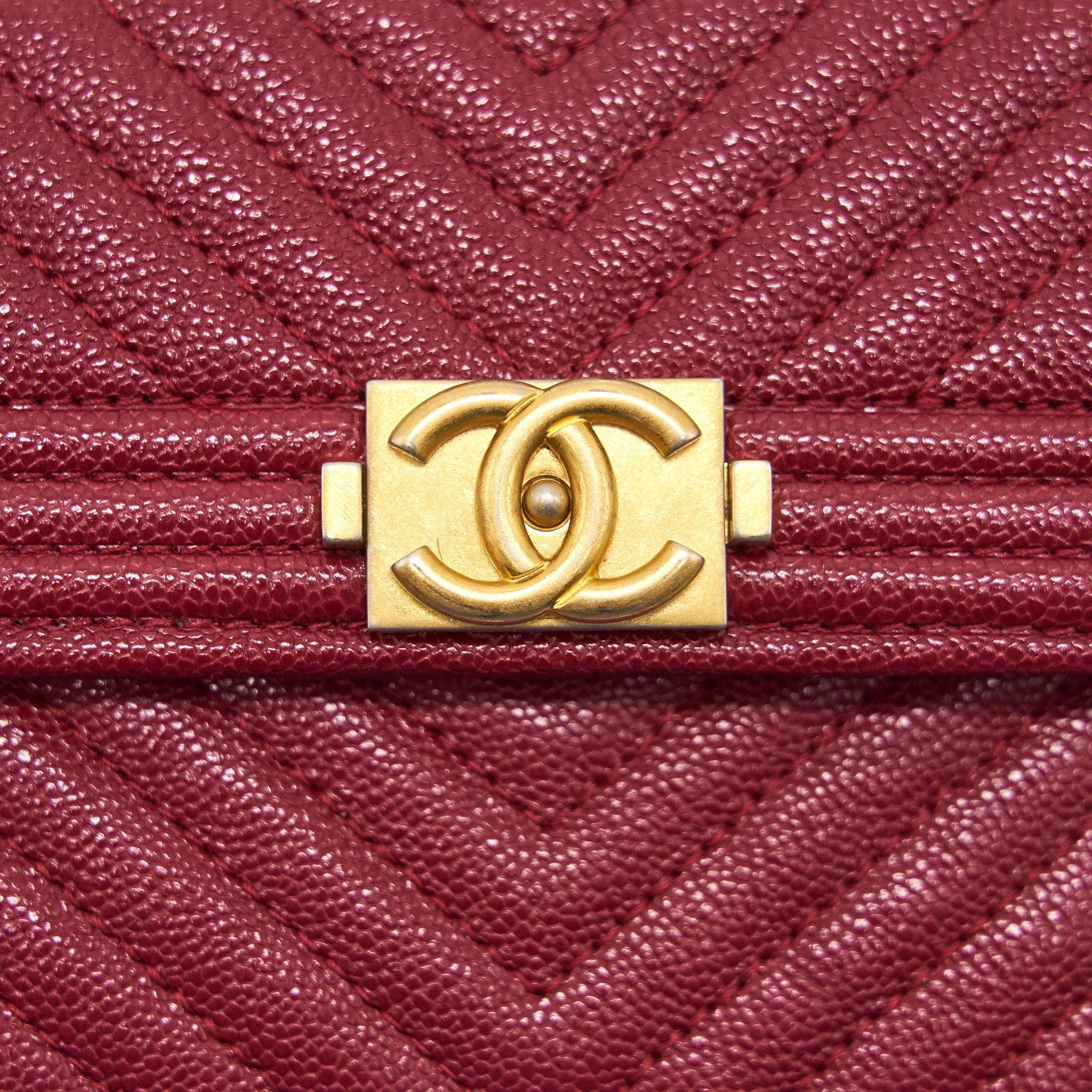 Chanel Caviar Chevron Quilted Boy Compact Wallet Red