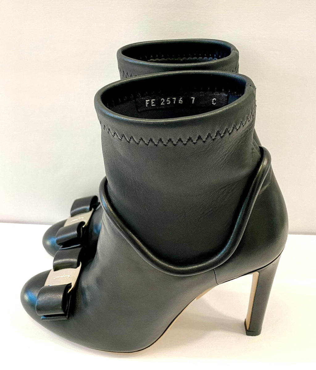 SALVATORE FERRAGAMO CALFSKIN LEATHER VARA ANKLE BOOTS
