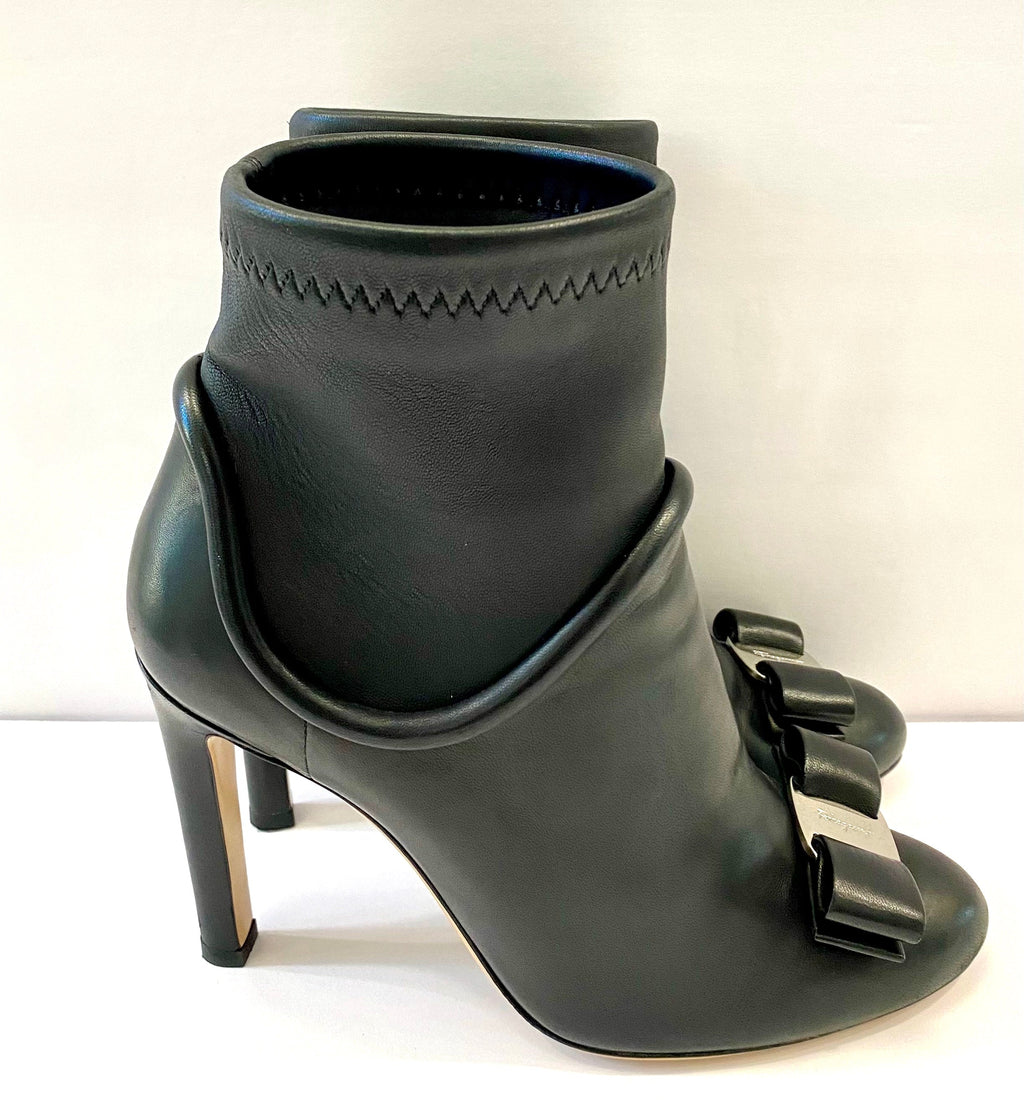 SALVATORE FERRAGAMO CALFSKIN LEATHER VARA ANKLE BOOTS