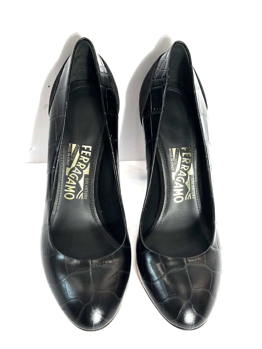SALVATORE FERRAGAMO BLACK CROC LEATHER PUMPS