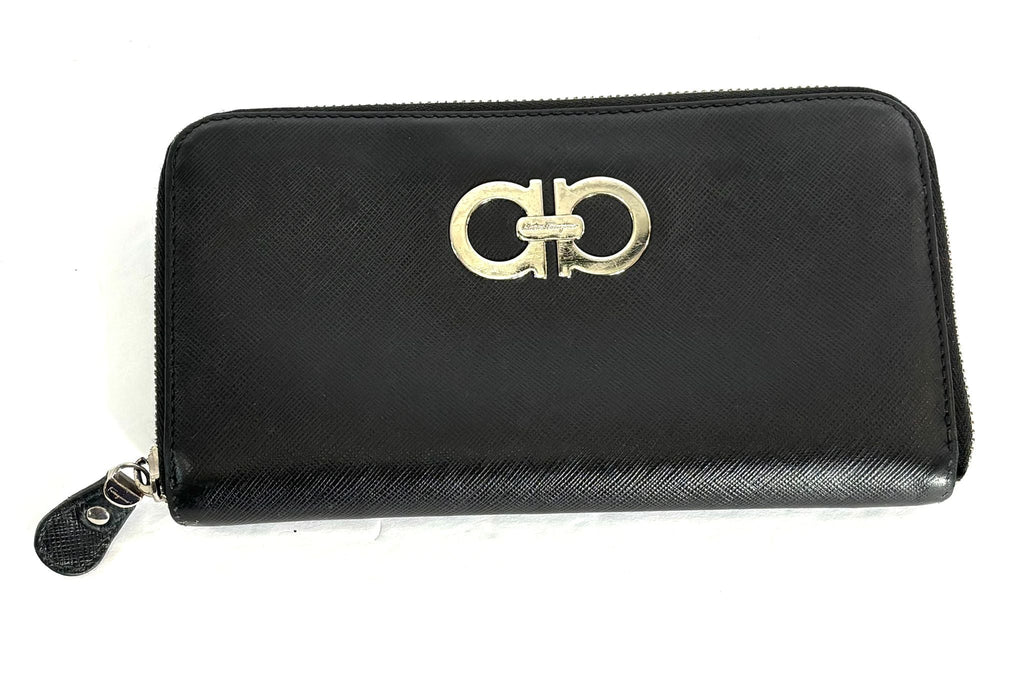 SALVATORE FERRAGAMO GANCINI ROUND ZIPPER LONG WALLET