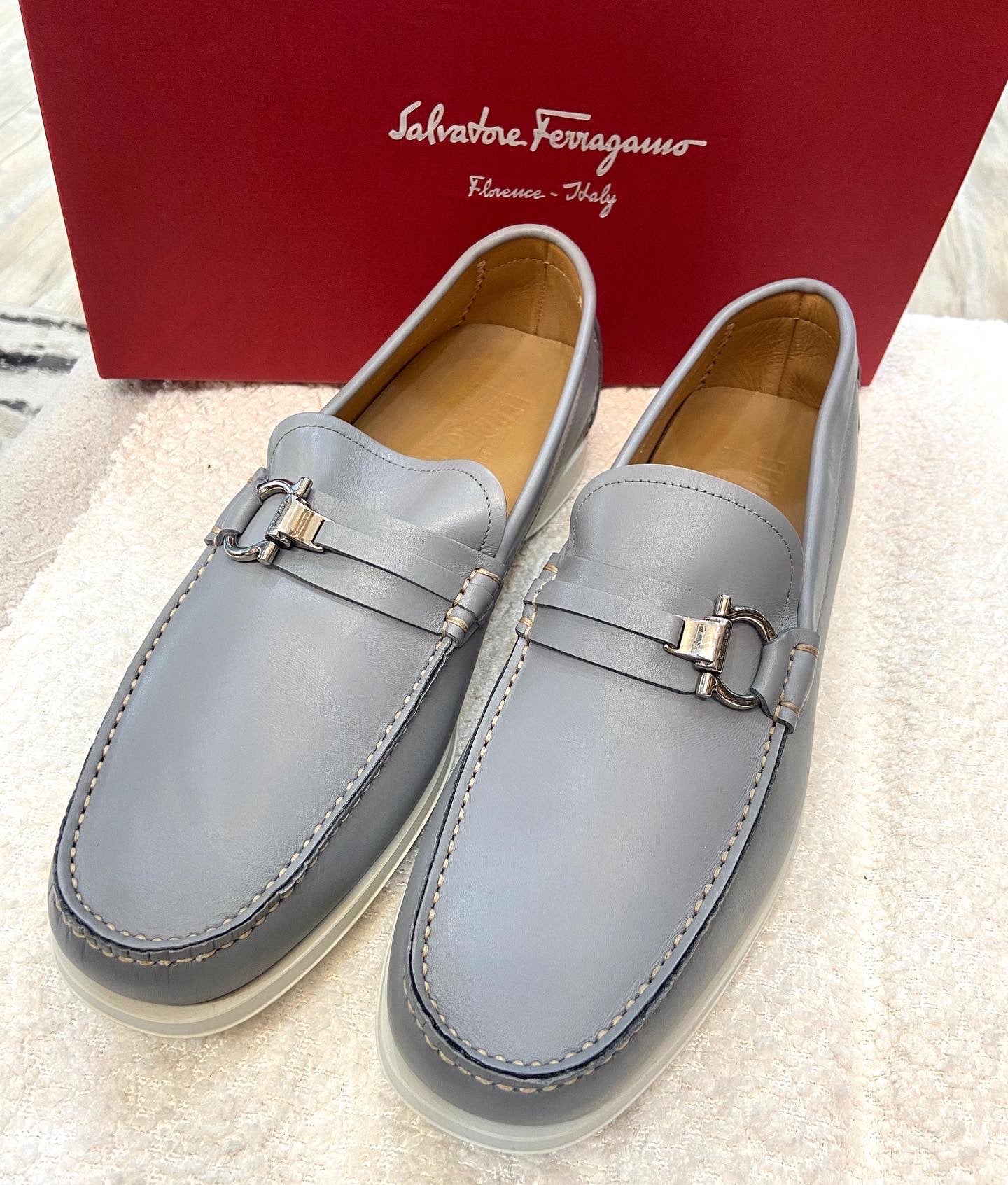 SALVATORE FERRAGAMO GREY MEN'S LOAFERS