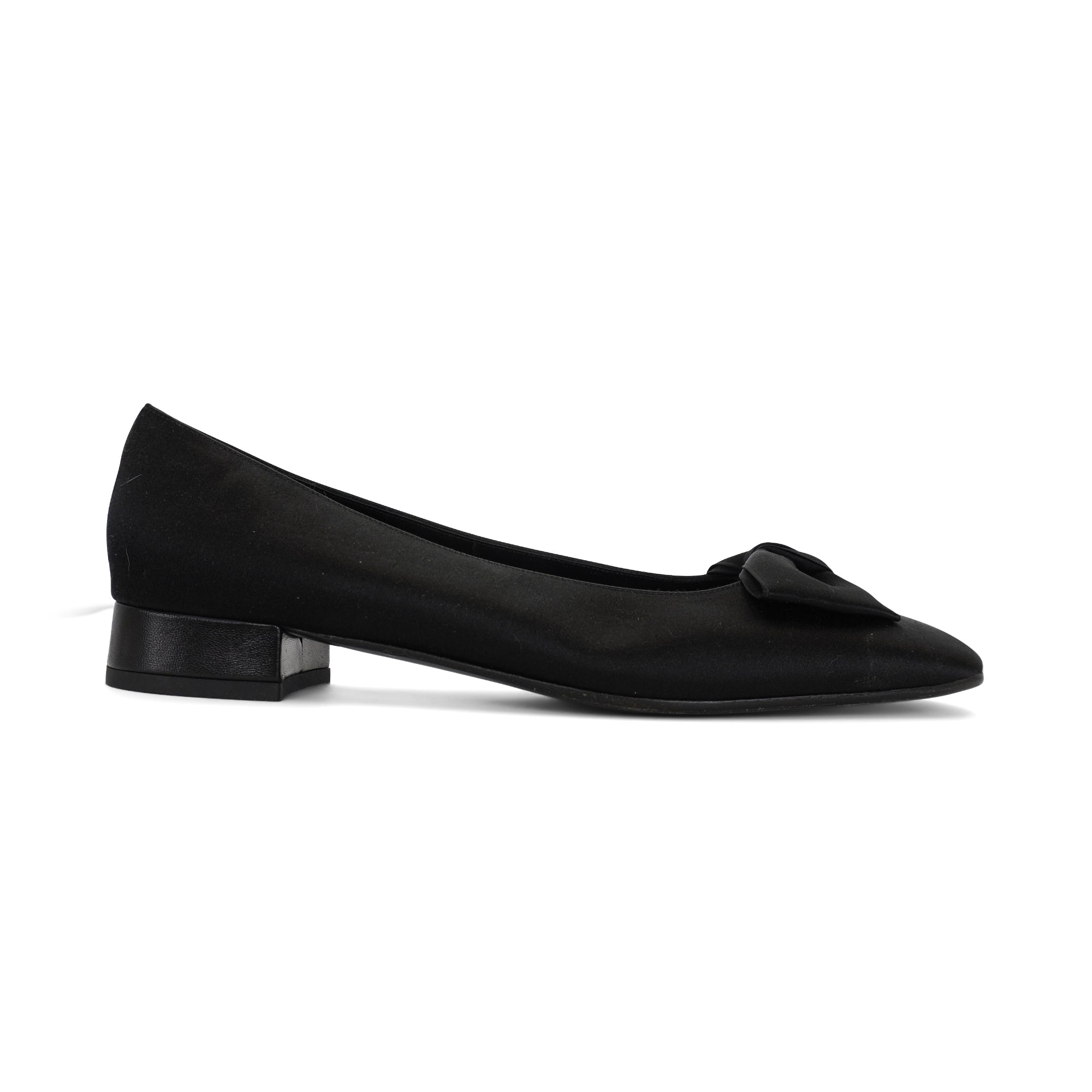 Salvatore Ferragamo 'Gloria' Kitten Heels - Women's 9.5
