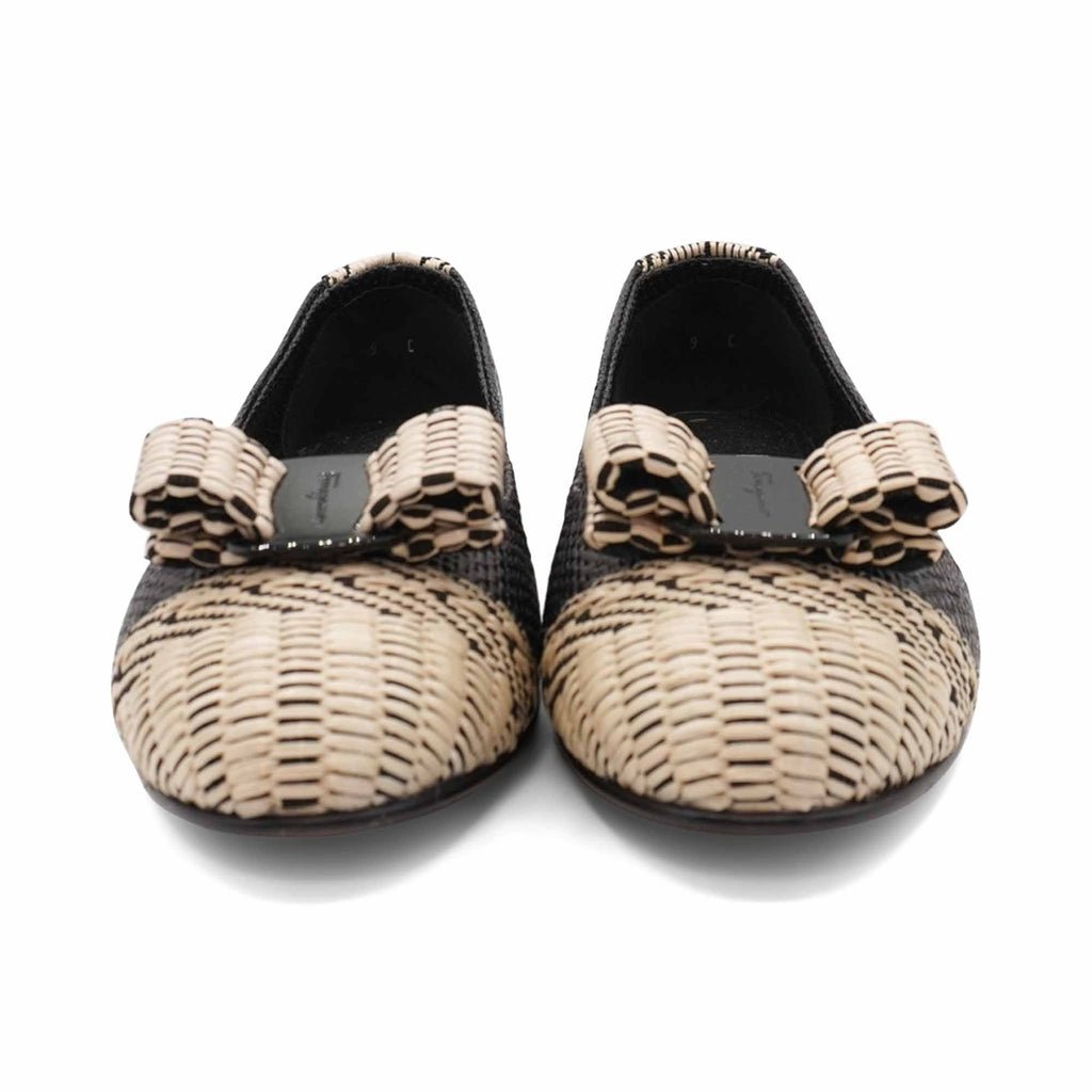 Salvatore Ferragamo 'Varina' Raffia Flats - Women's 9