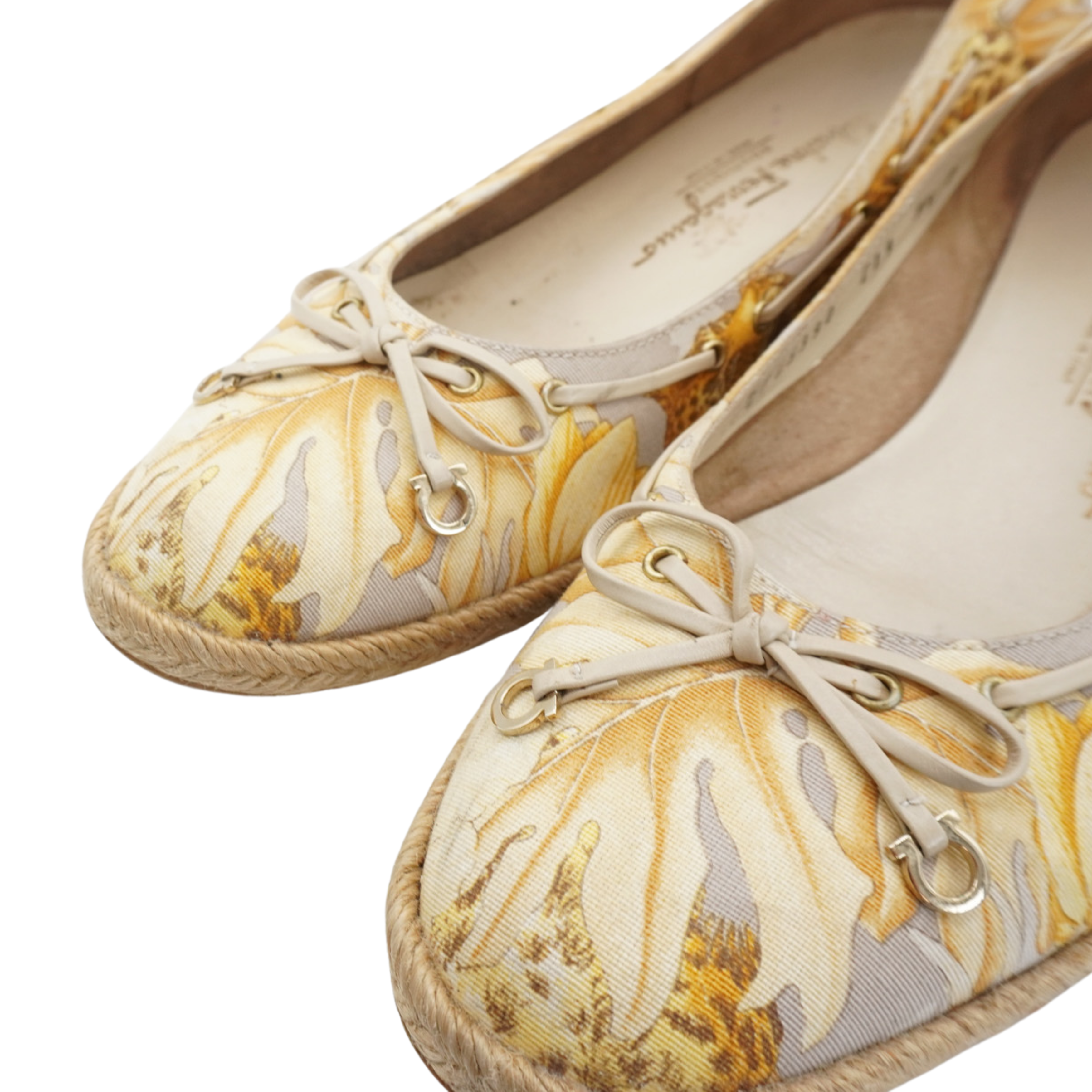 Salvatore Ferragamo Espadrille Flats - Women's 9