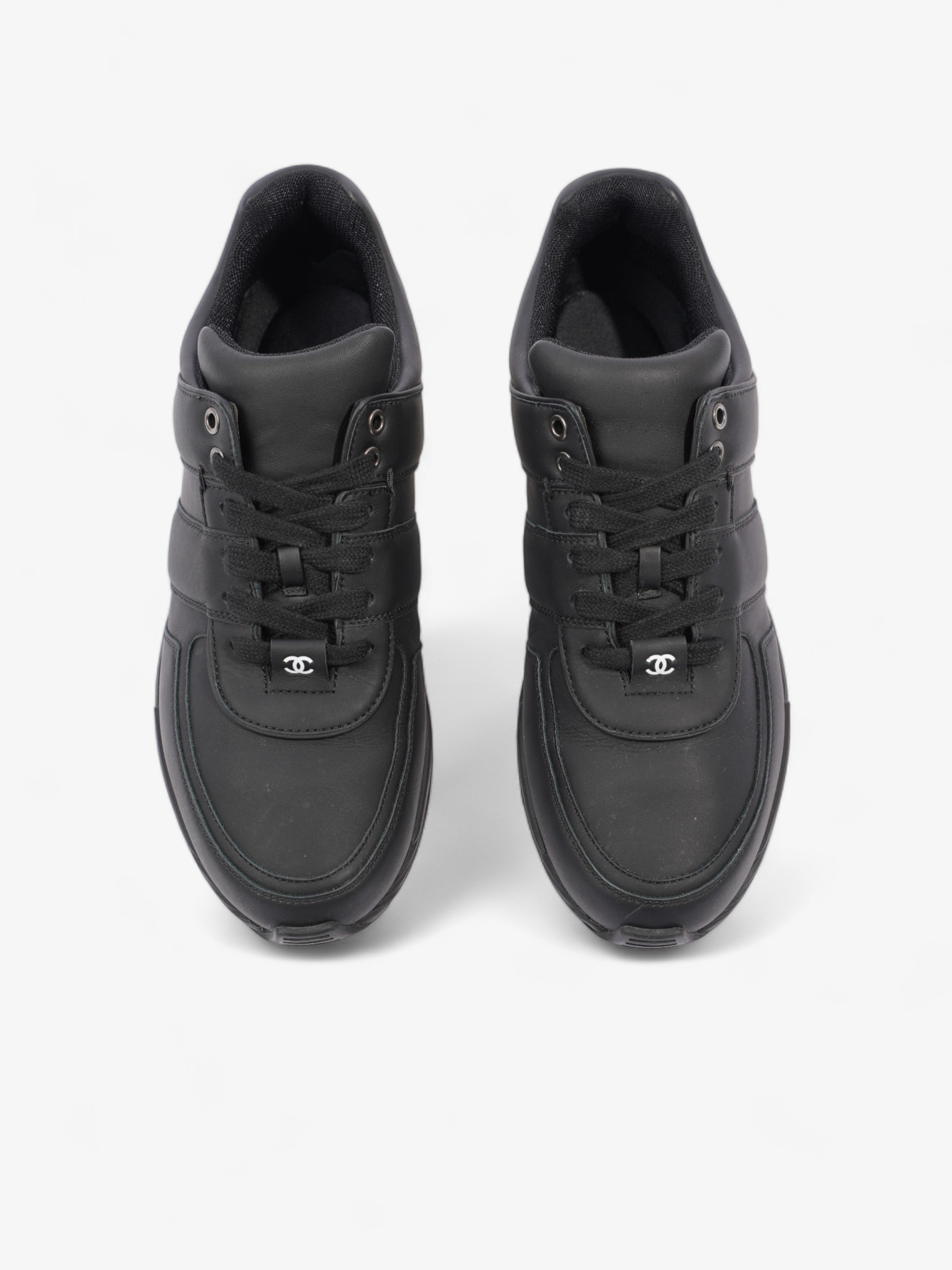 Chanel CC Logo Sneakers Black / White Leather EU 40.5 UK 7.5