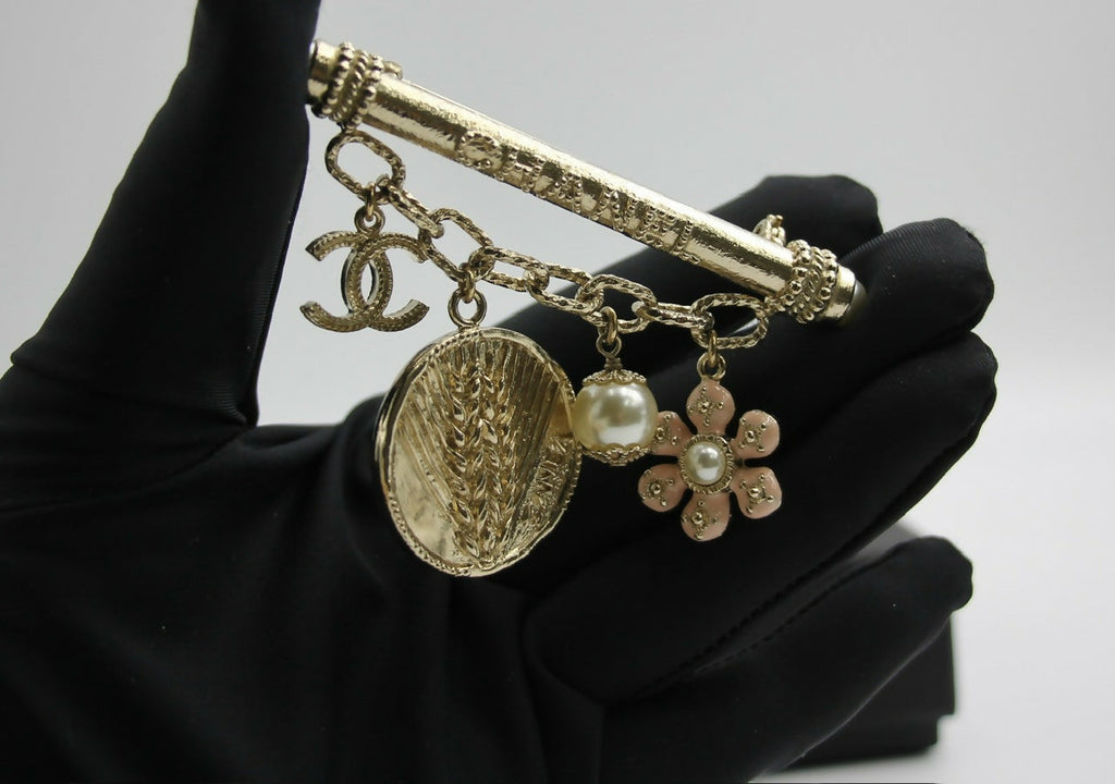 Chanel B18C Metal Wheat Ear Coin Flower Chain Brooch