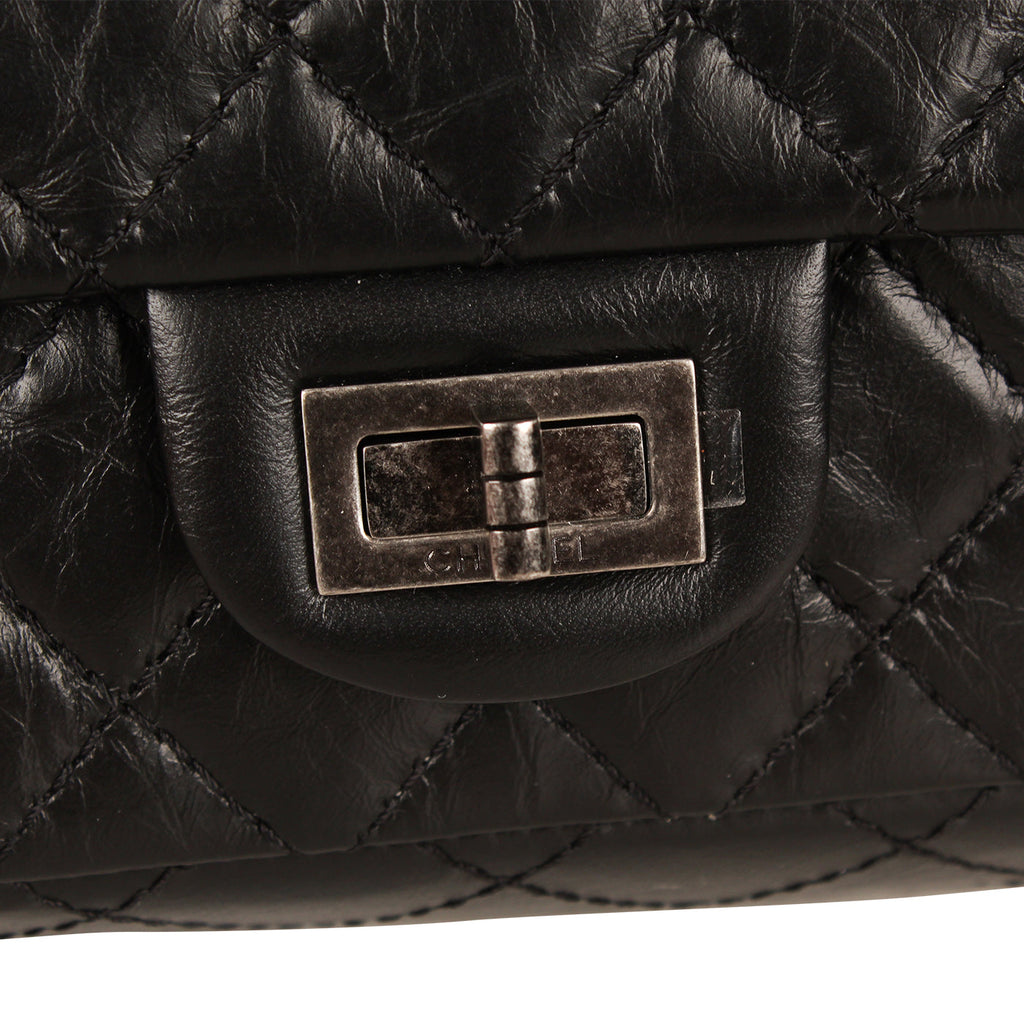 Chanel 2.55 Re-issue - 225