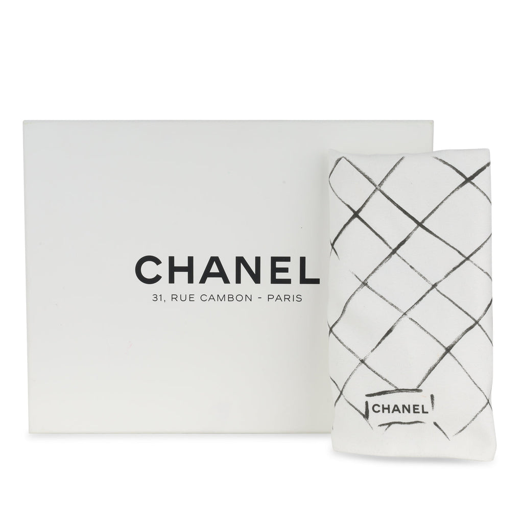 Chanel Classic Flap Bag - Medium