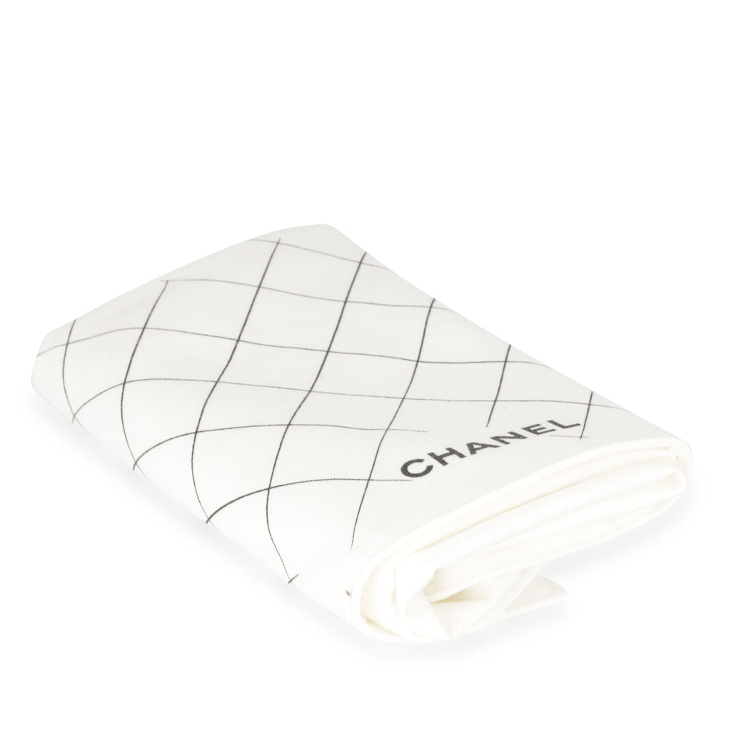 Chanel Classic Flap Bag - Medium