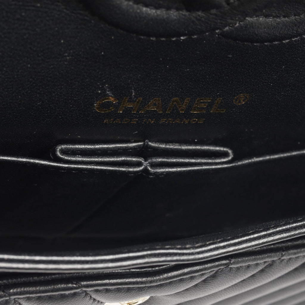 Chanel Classic Flap Bag - Medium